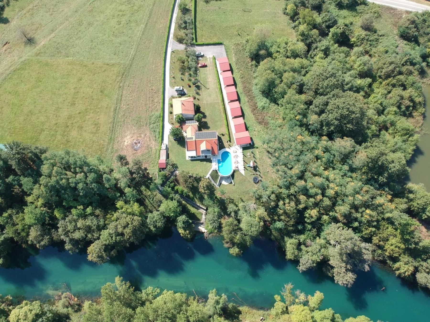 Seosko domaćinstvo Jovanović view 2
