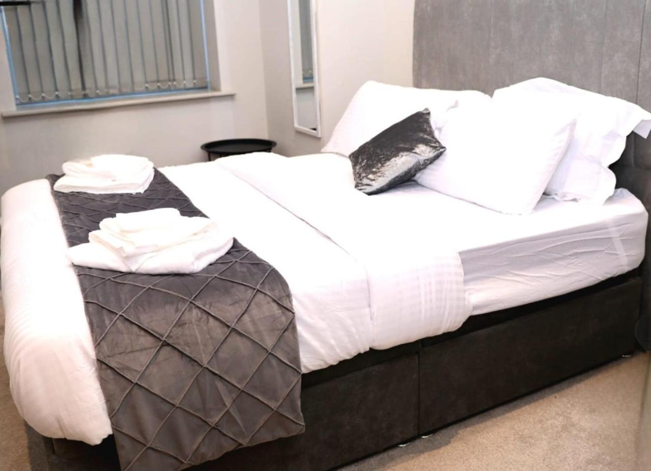 Kest Cozy Apartment in Leeds! view 4