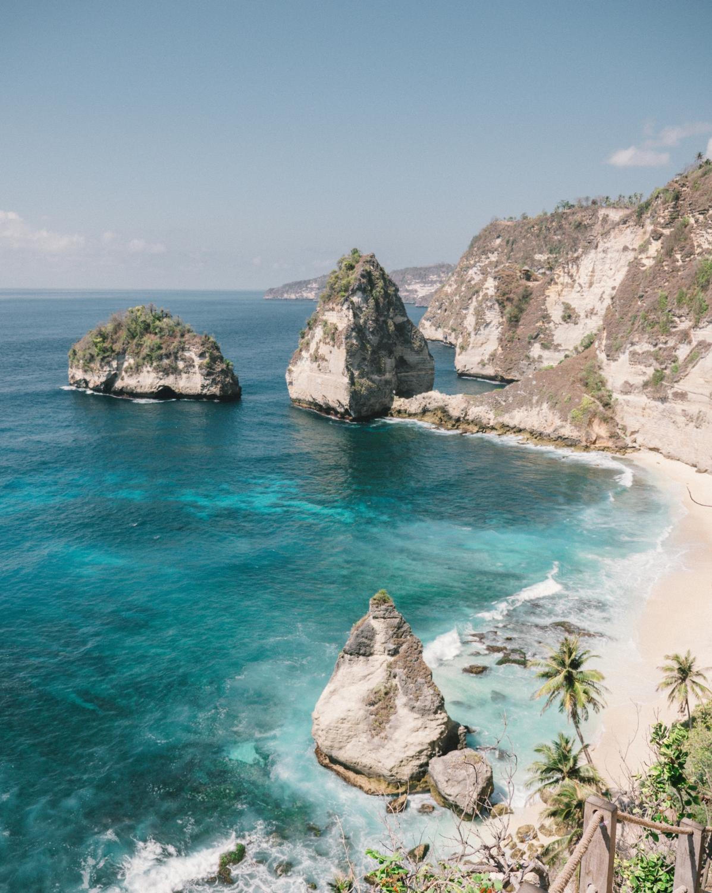 Tropical Glamping Nusa Penida - Private Romantic Seaside Bungalow Diamond Beach view 4