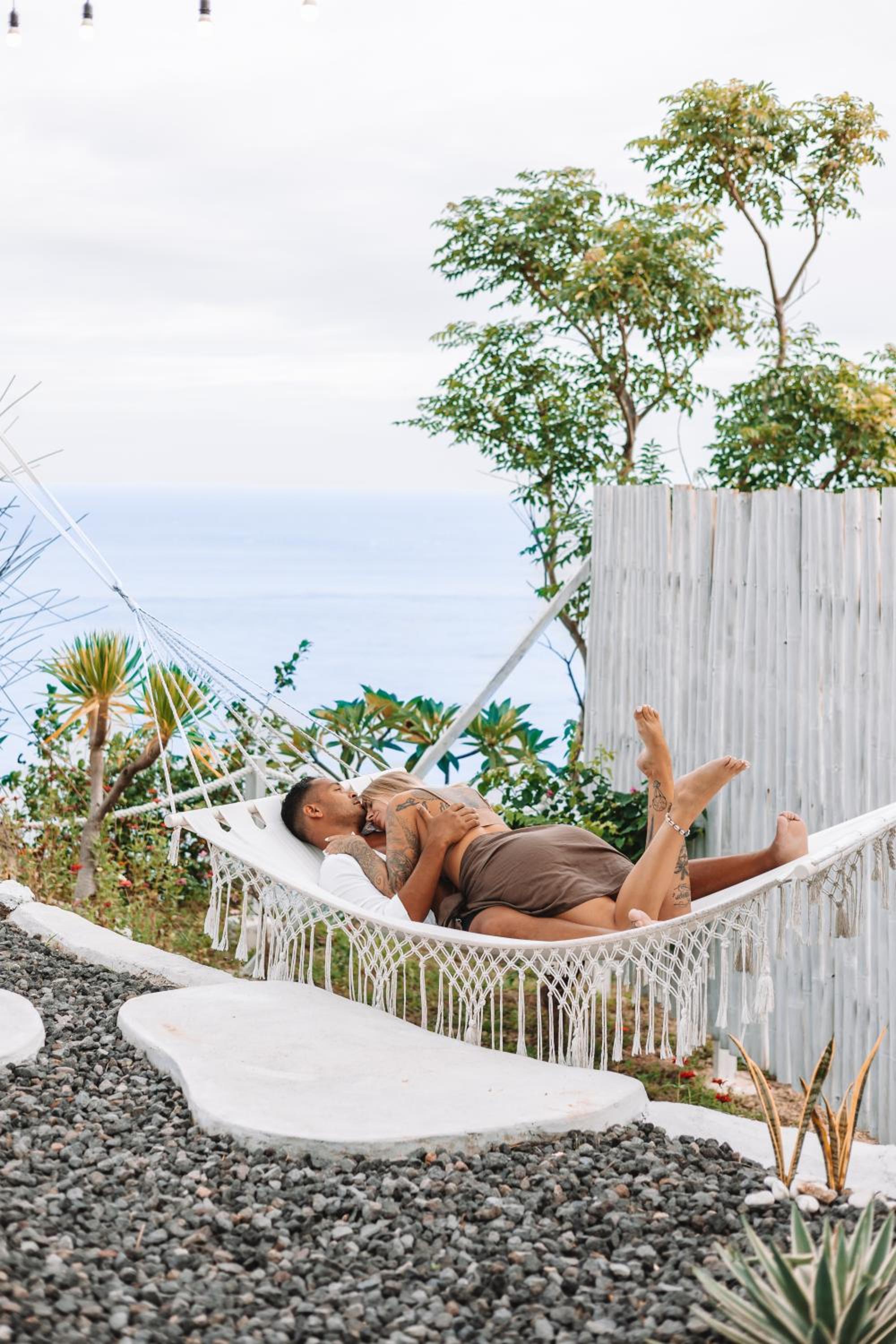 Tropical Glamping Nusa Penida - Private Romantic Seaside Bungalow Diamond Beach view 5