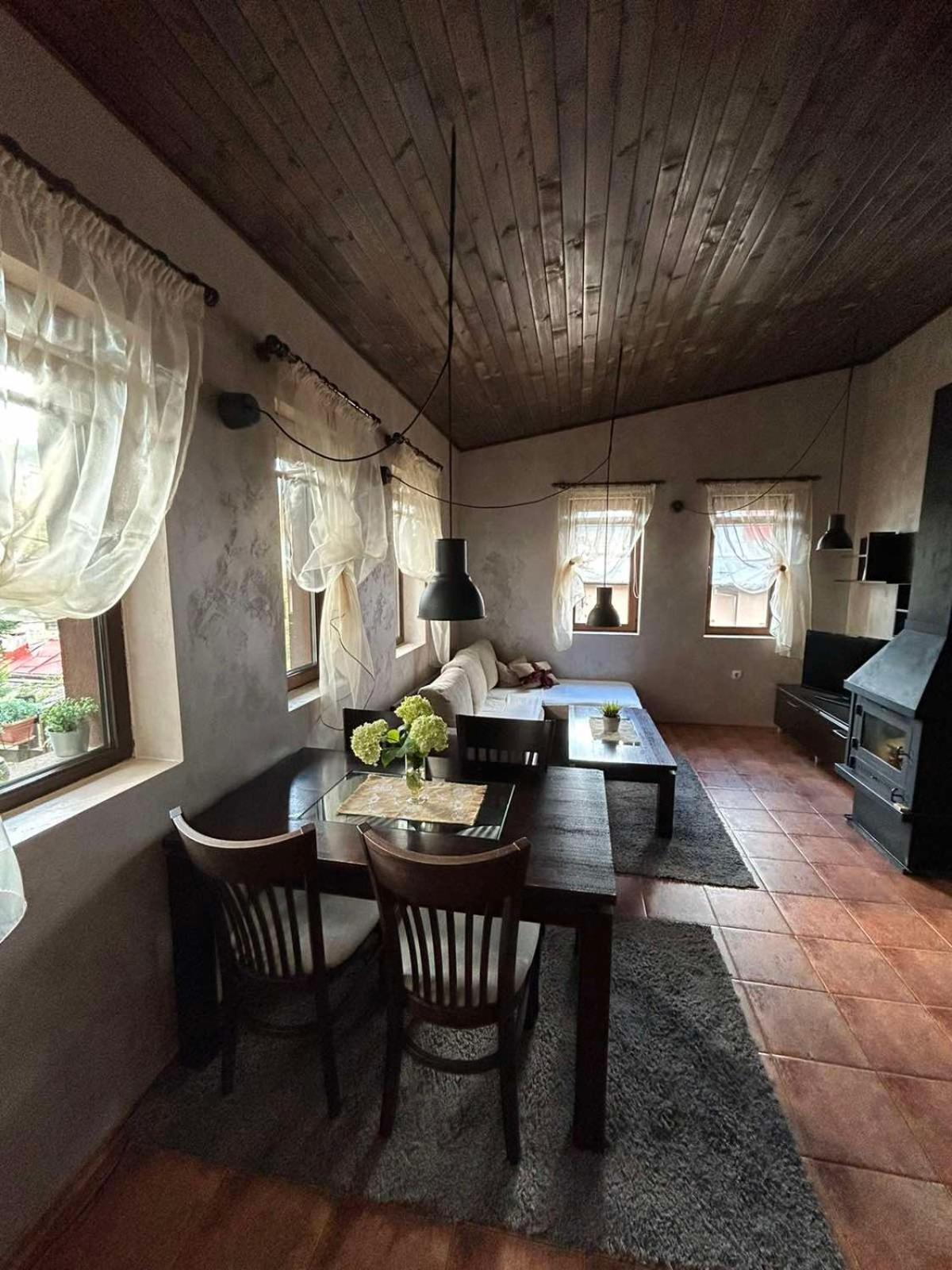 Hotel Chepelare Holiday Guest House - Image 1