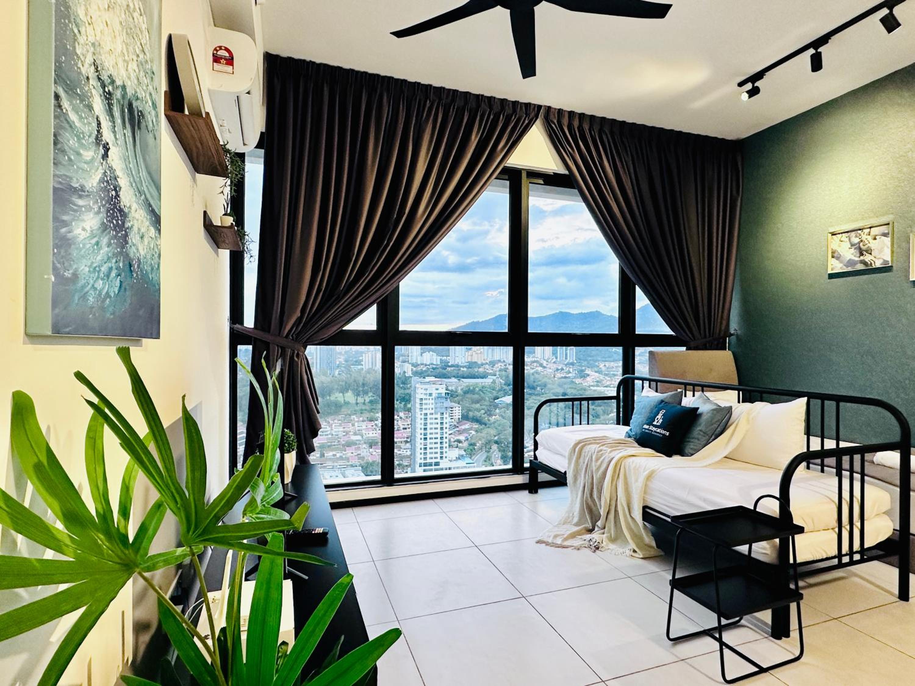 New 2BR or 3BR Cozy Urban Suite Homestay at Georgetown8-10pax by URBAN STAYCATIONS LOD COSY photo 3