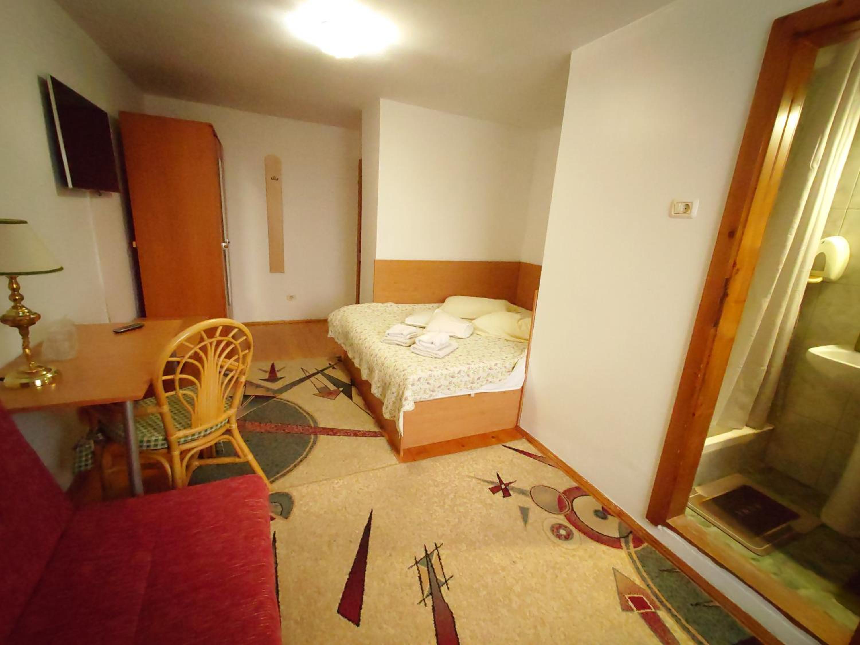 Photo 19