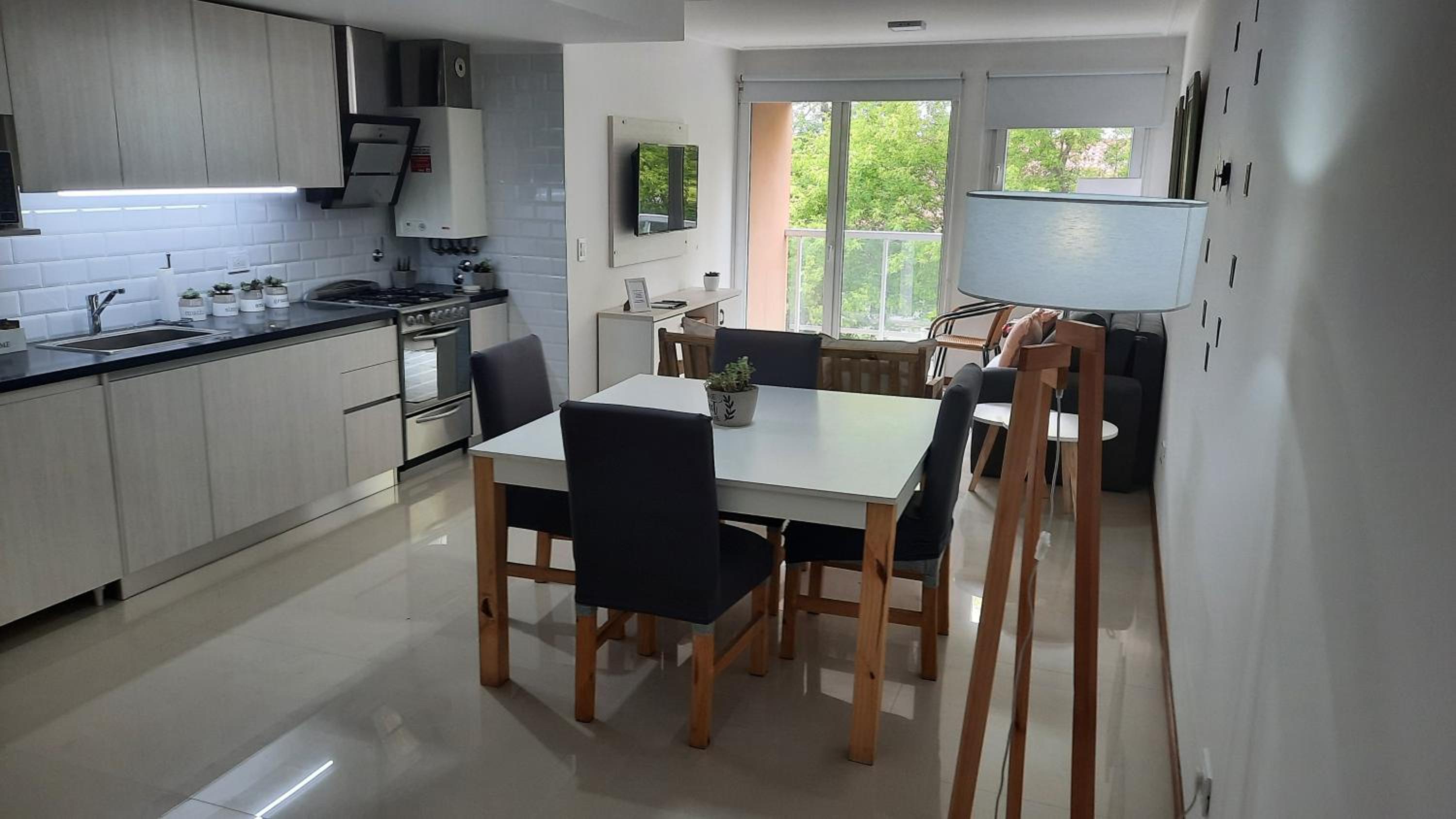 EXCELENTE departamento a estrenar con cochera en zona Plaza Mitre
