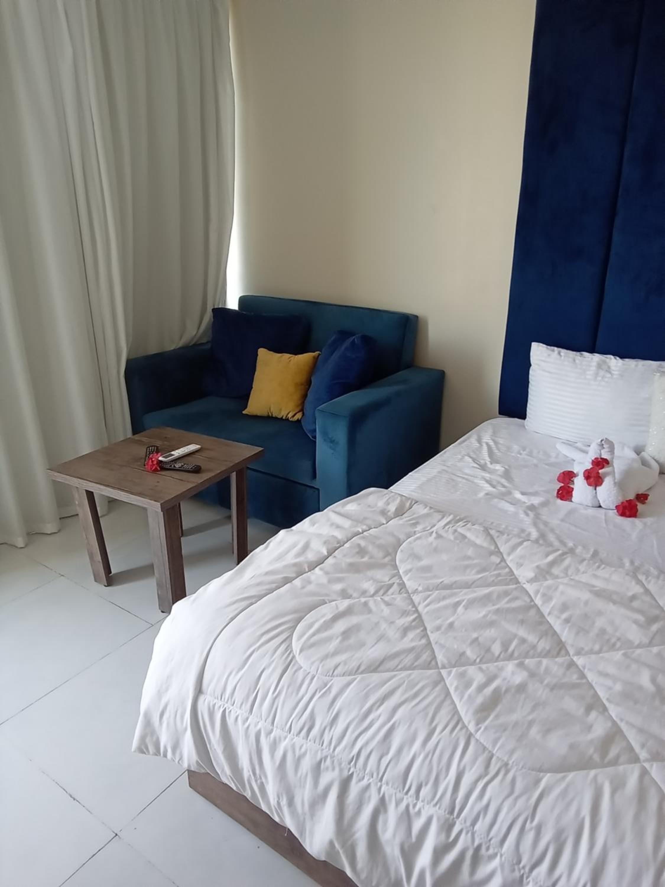 Casablanca star for families and couples only