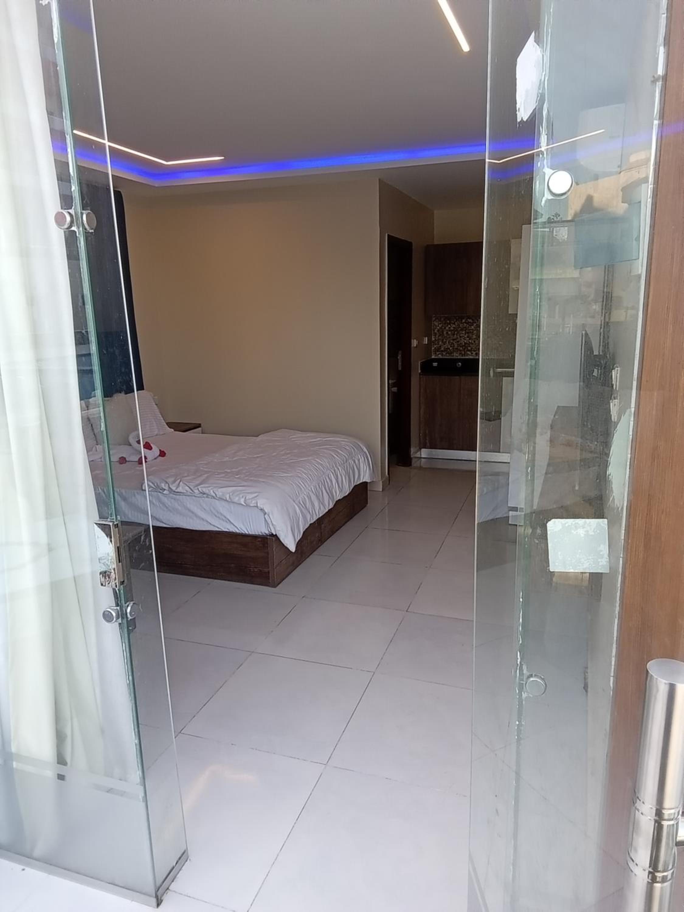 Casablanca star for families and couples only