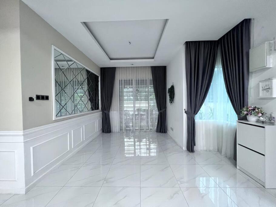 CasaVille Homestay