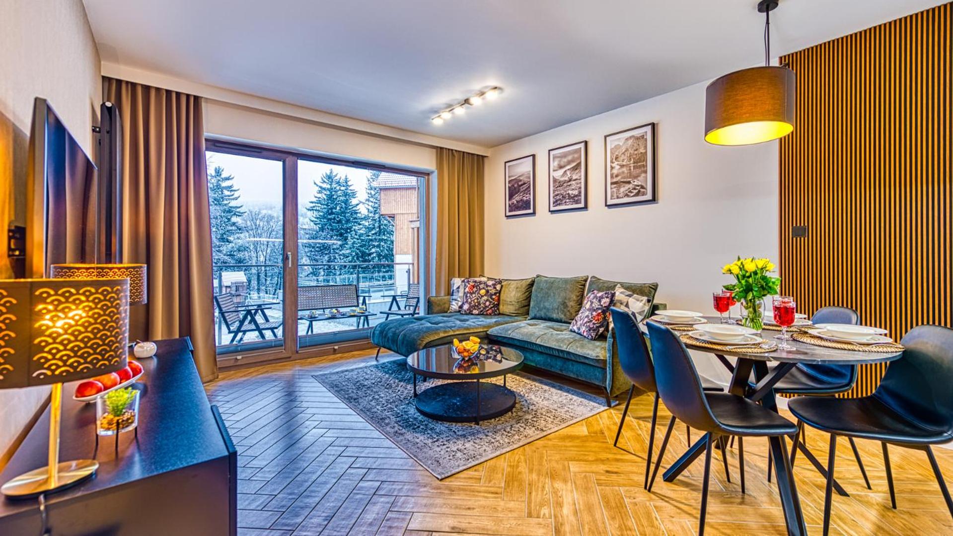 Apartamenty z basenem i saunami STONE HILL RESORT II VIP Centrum by Royal Aparts