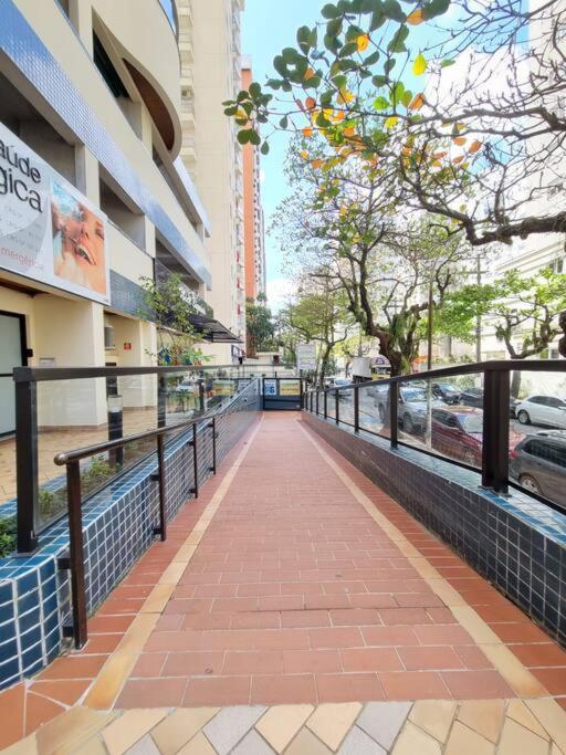 02 dorms c/suíte, 100m da Praia de Pitangueiras
