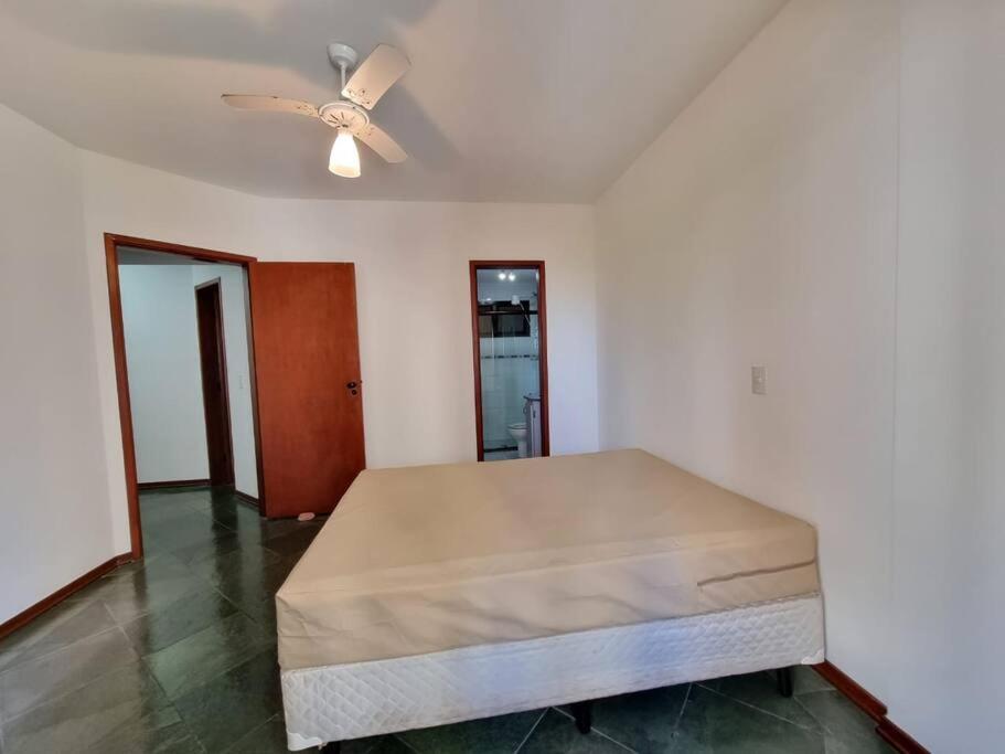 02 dorms c/suíte, 100m da Praia de Pitangueiras