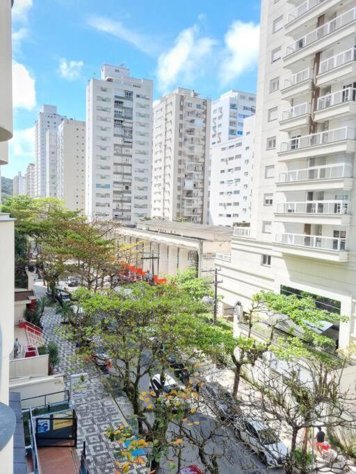 02 dorms c/suíte, 100m da Praia de Pitangueiras