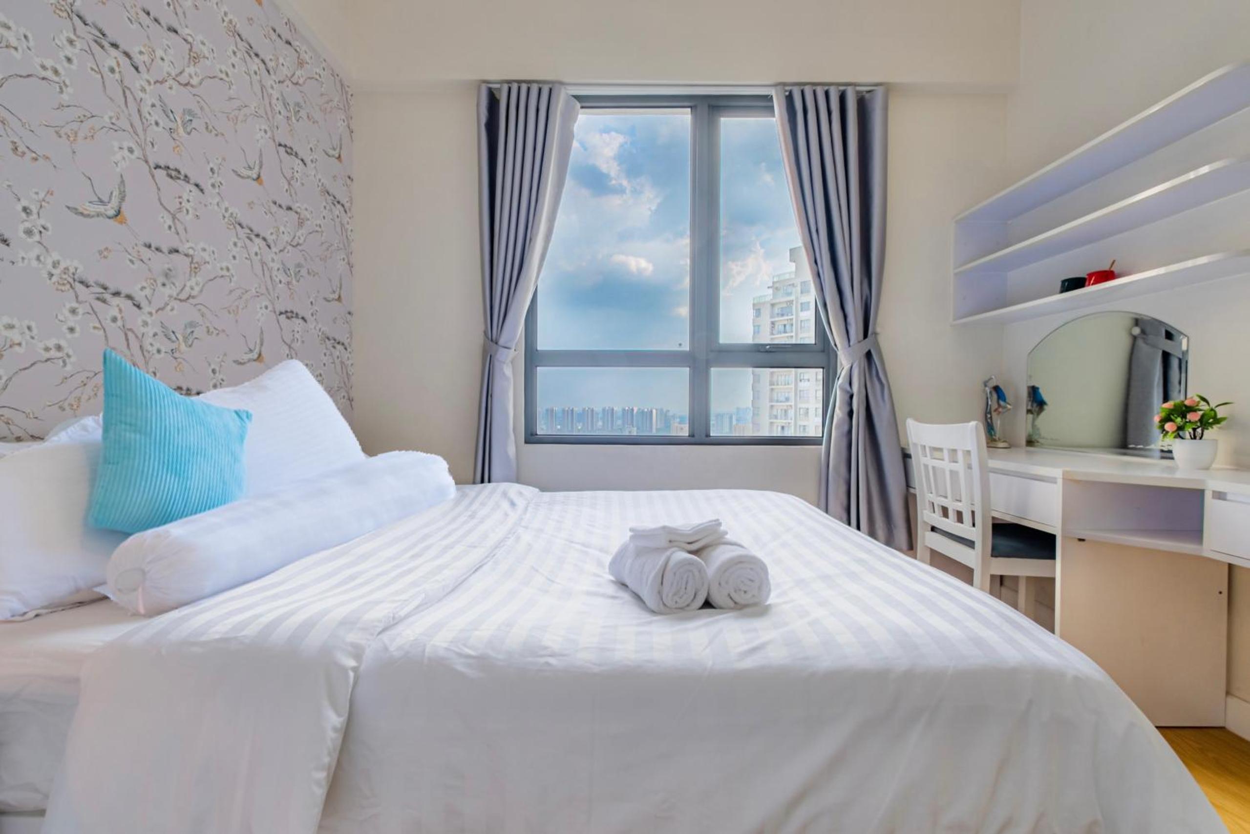 ambiHOME 2BR 2WC in Masteri Thao Dien District 2