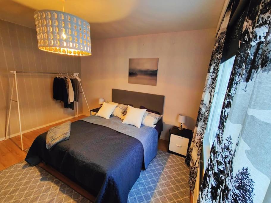 Spacious apartment with balcony and free WiFi