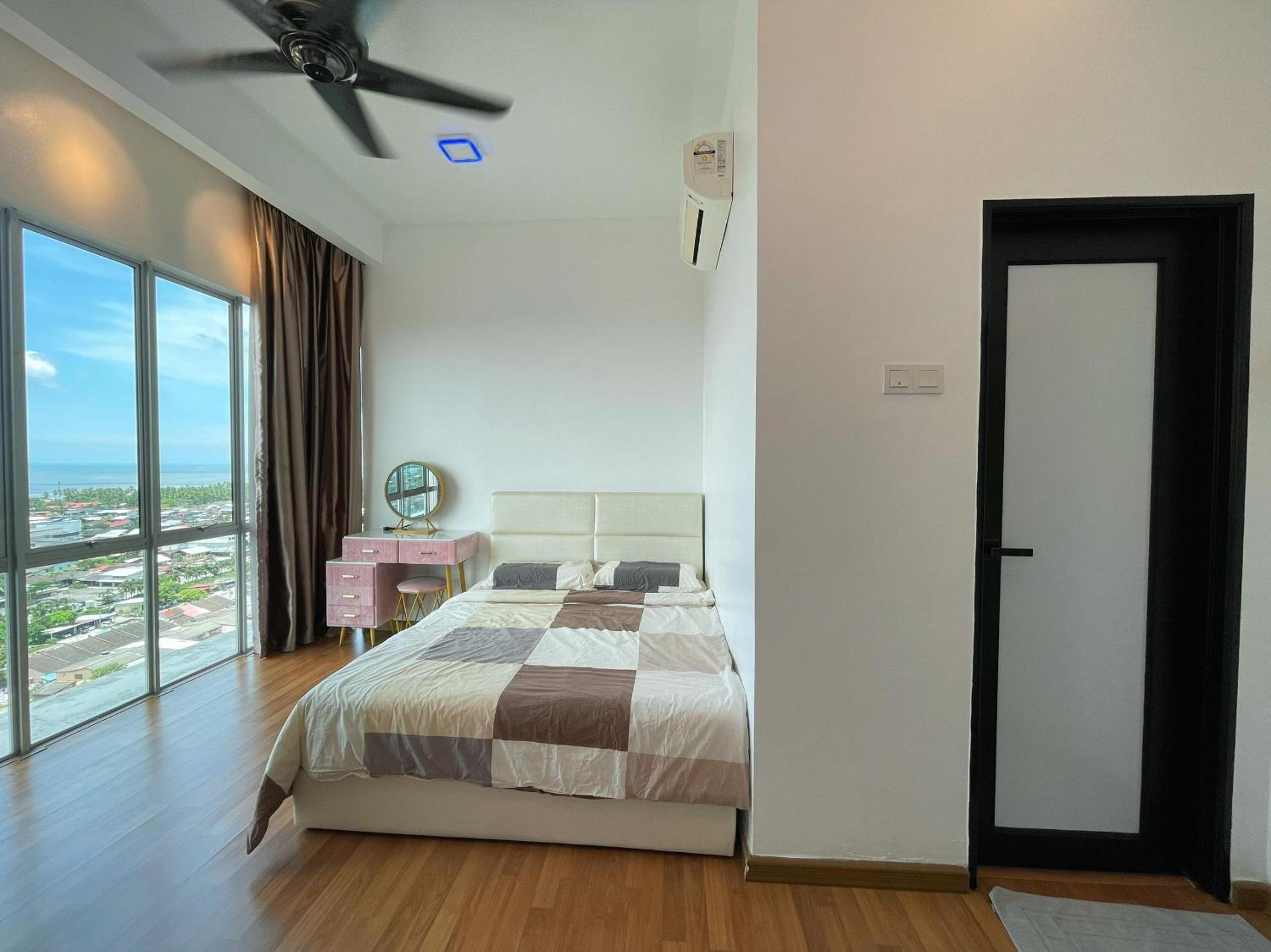 Sekinchan Simple LoveSea House ~ Seaview 3-14AB photo 1