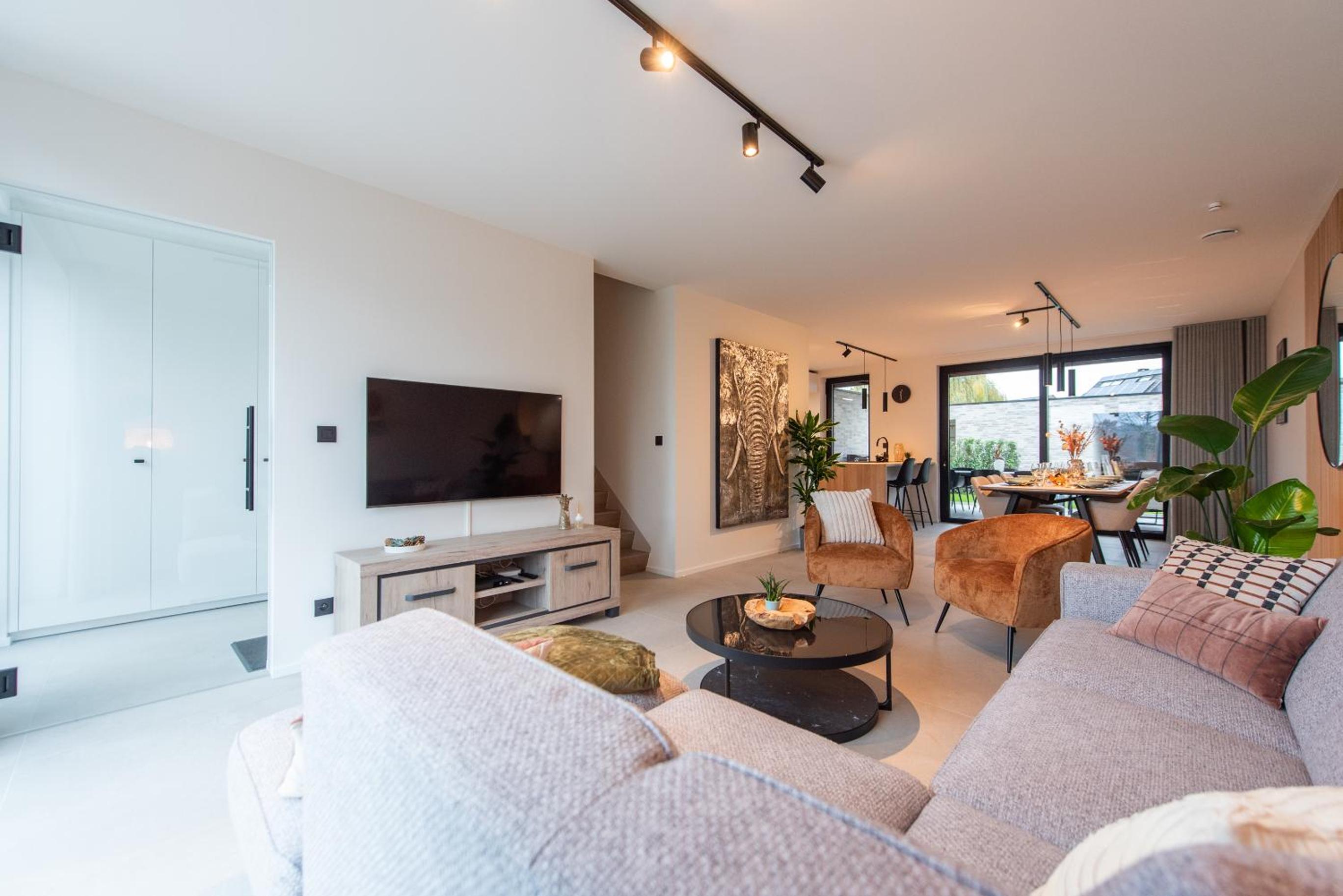 NIEUW De Grenspaal NOORD 6P - 3SLPK 5 min Maastricht - SAUNA - LAADPAAL