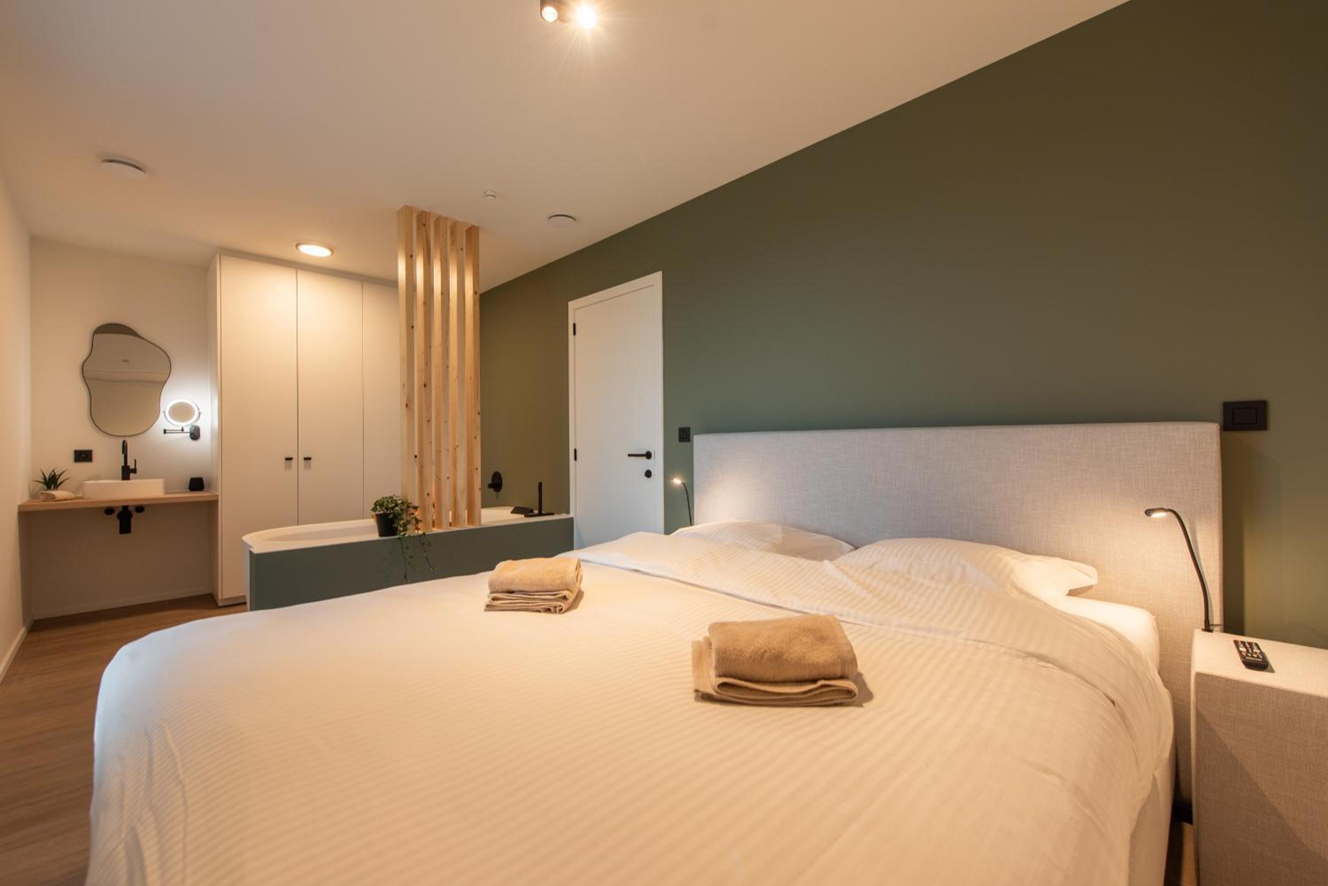 NIEUW De Grenspaal NOORD 6P - 3SLPK 5 min Maastricht - SAUNA - LAADPAAL