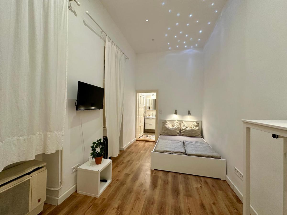 Cozy studio flat in the heart of Budapest view 4