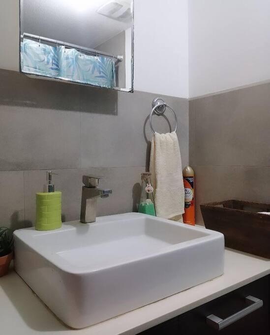 Apartamento zona 4 Guatemala y Parqueo