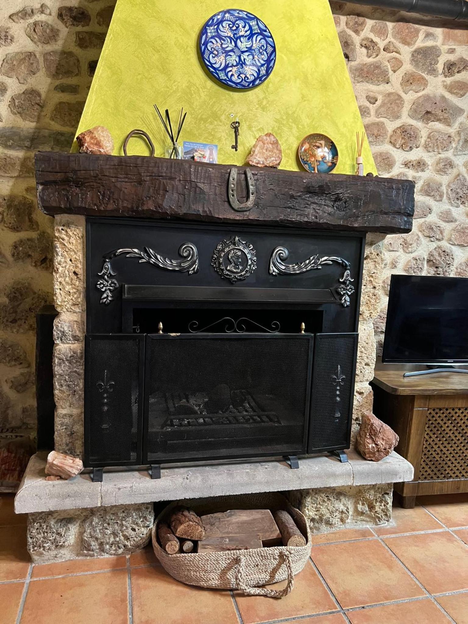 La Casa de Fefita (Stone house in a privileged environment 35 km from Bilbao) view 3