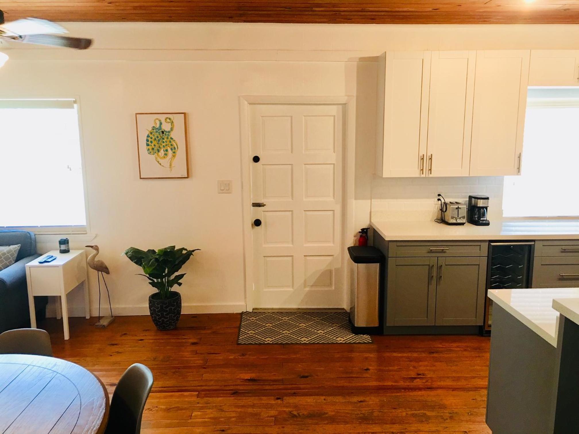 Bimini Seaside Villas - Green Cottage with Bay/Marina View