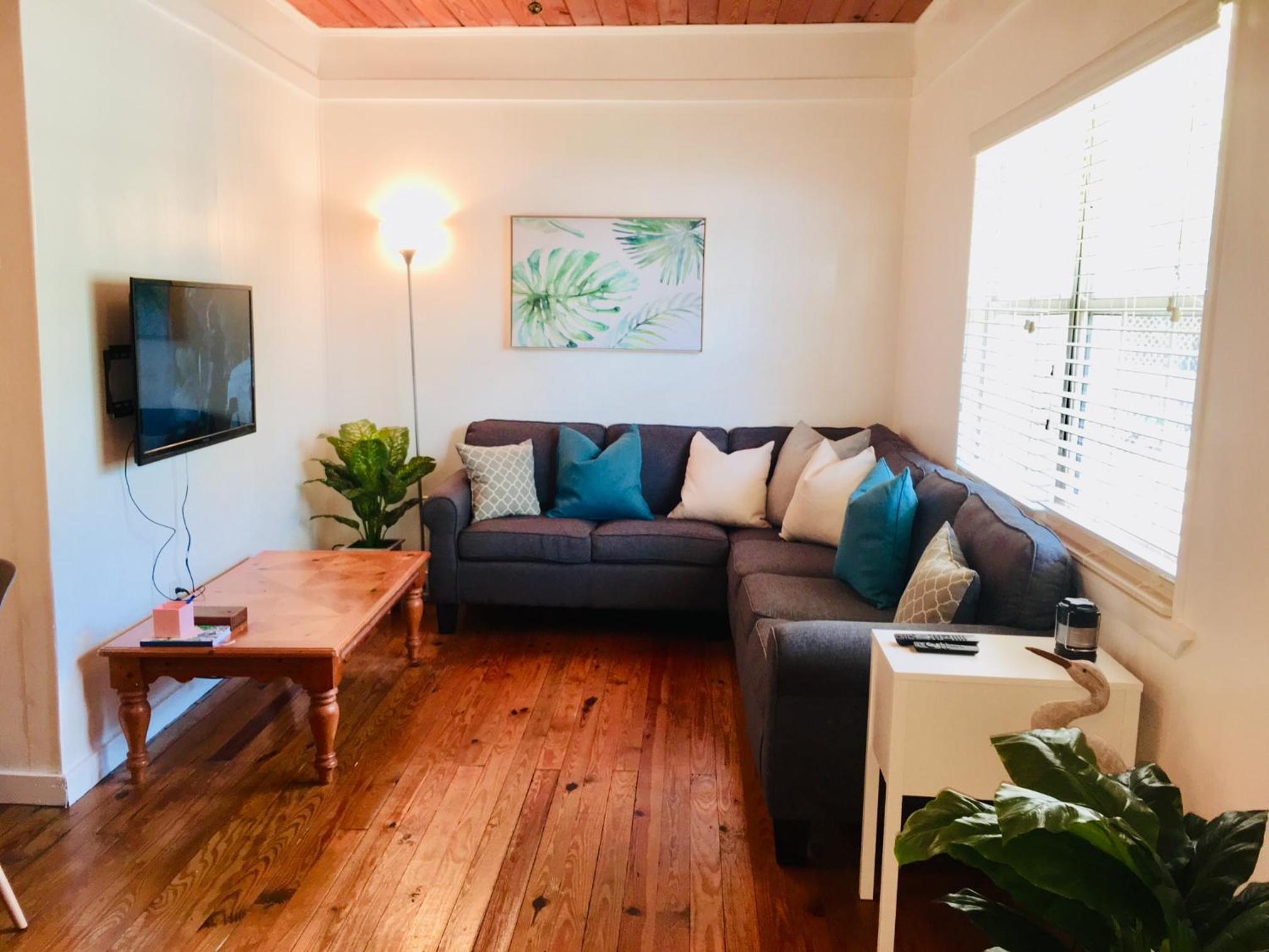 Bimini Seaside Villas - Green Cottage with Bay/Marina View