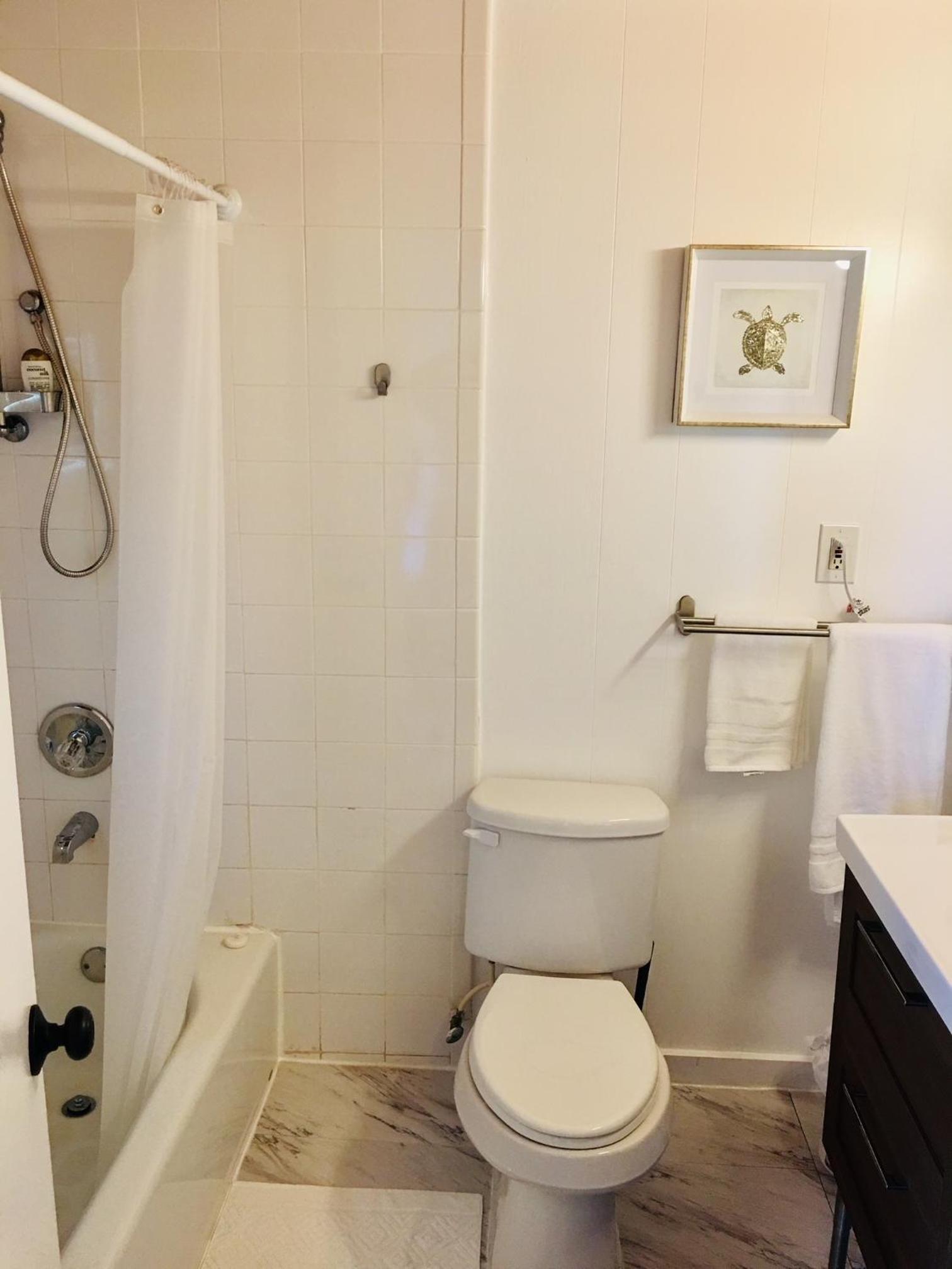Bimini Seaside Villas - Green Cottage with Bay/Marina View