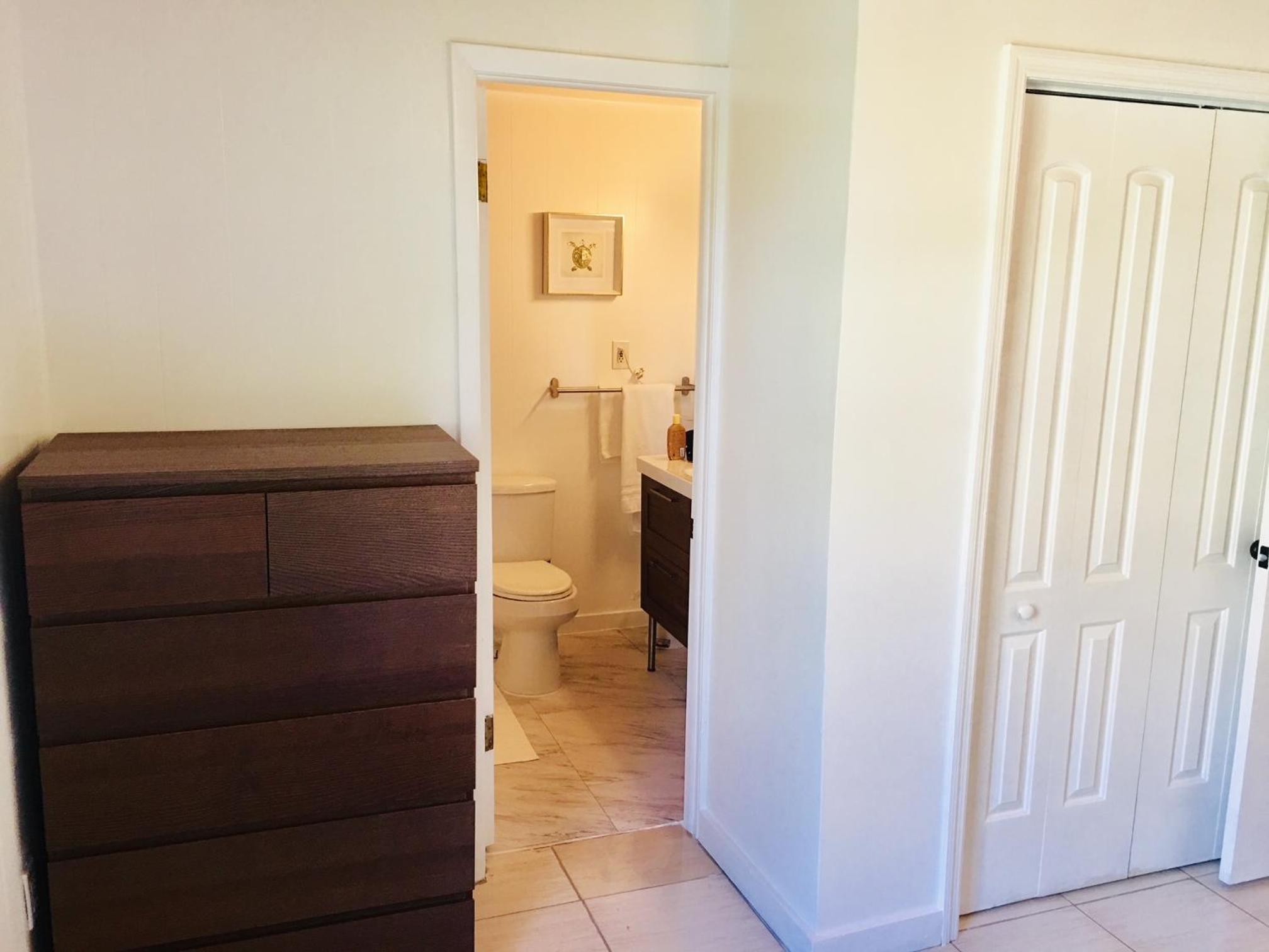 Bimini Seaside Villas - Green Cottage with Bay/Marina View