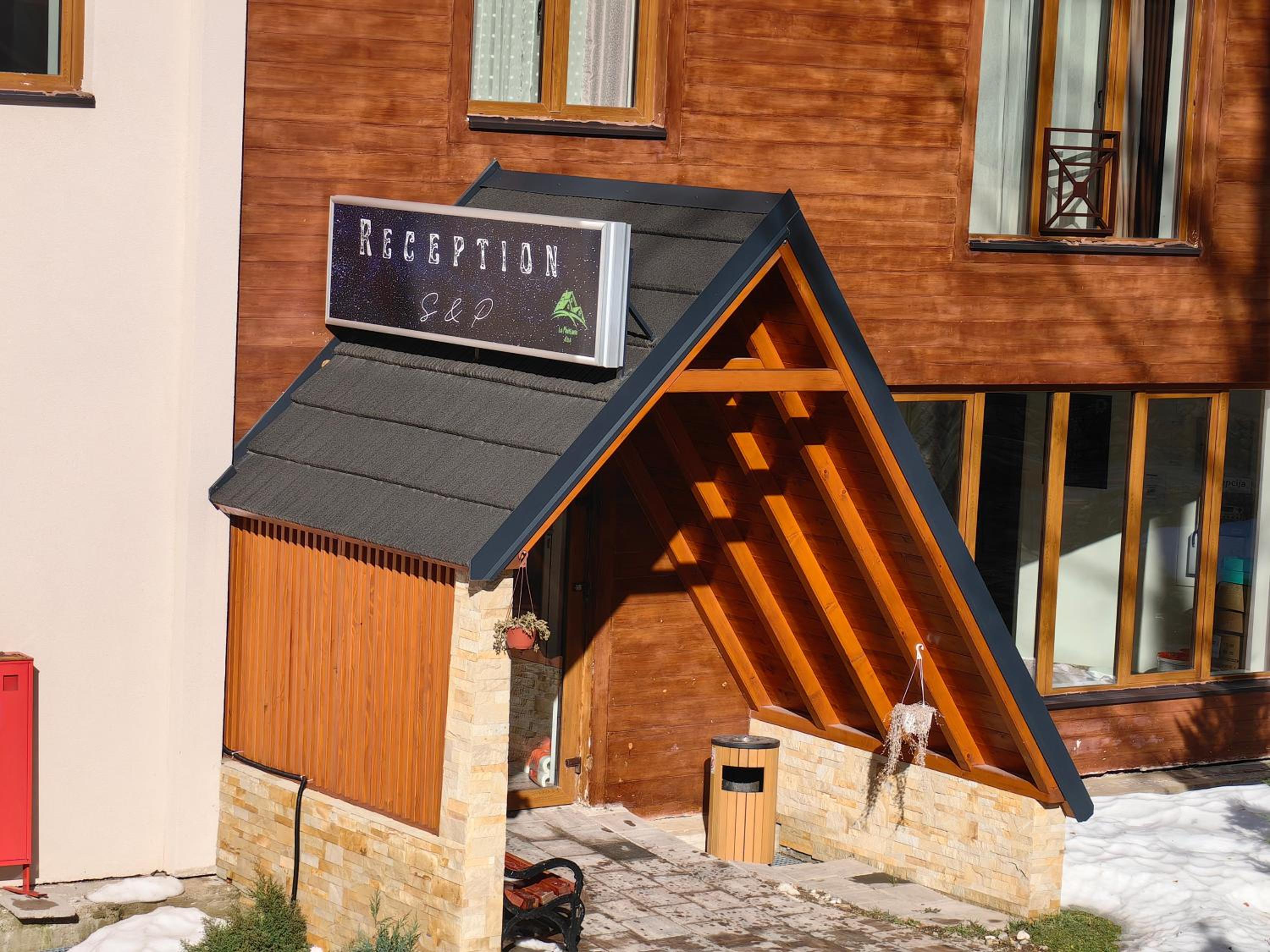 Apartman Rastko-N Lux 32 Milmari