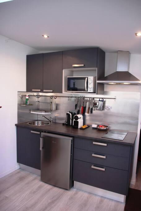 Charming Cozy Studio with Garden & Pool view 4
