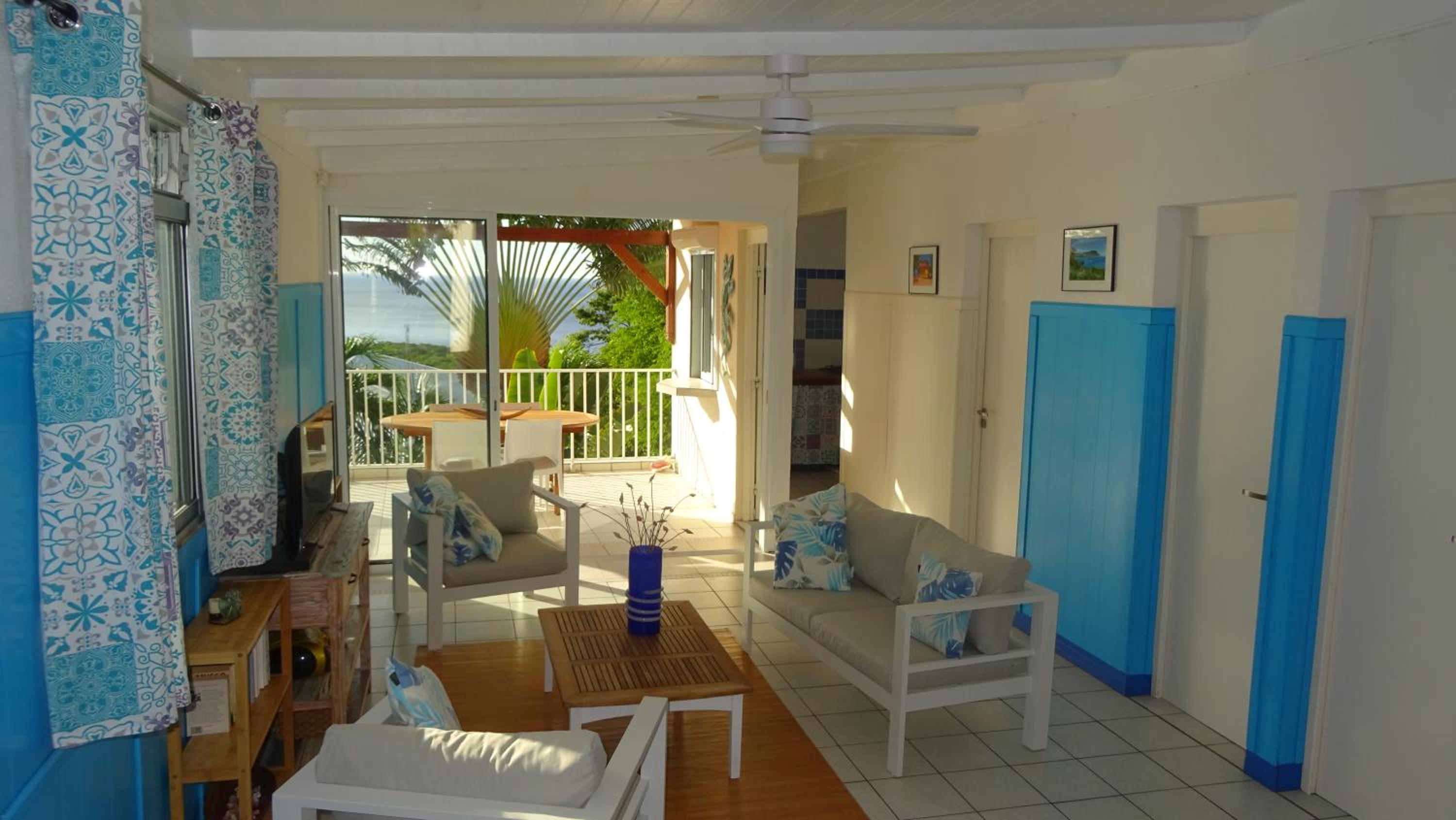 Villa CHANTEVENT - vue mer et piscine - plage à pied view 3