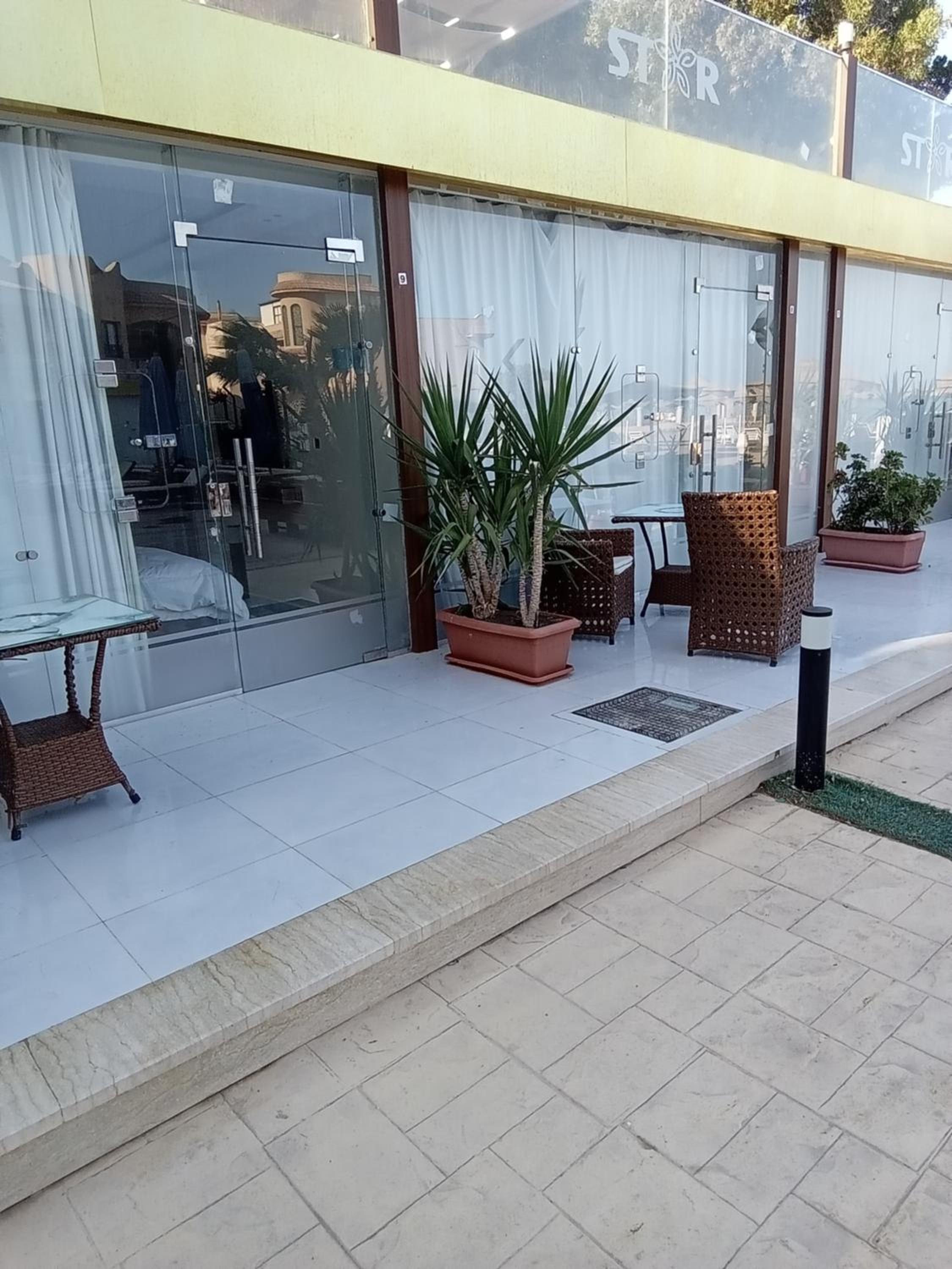 Casablanca star for families and couples only