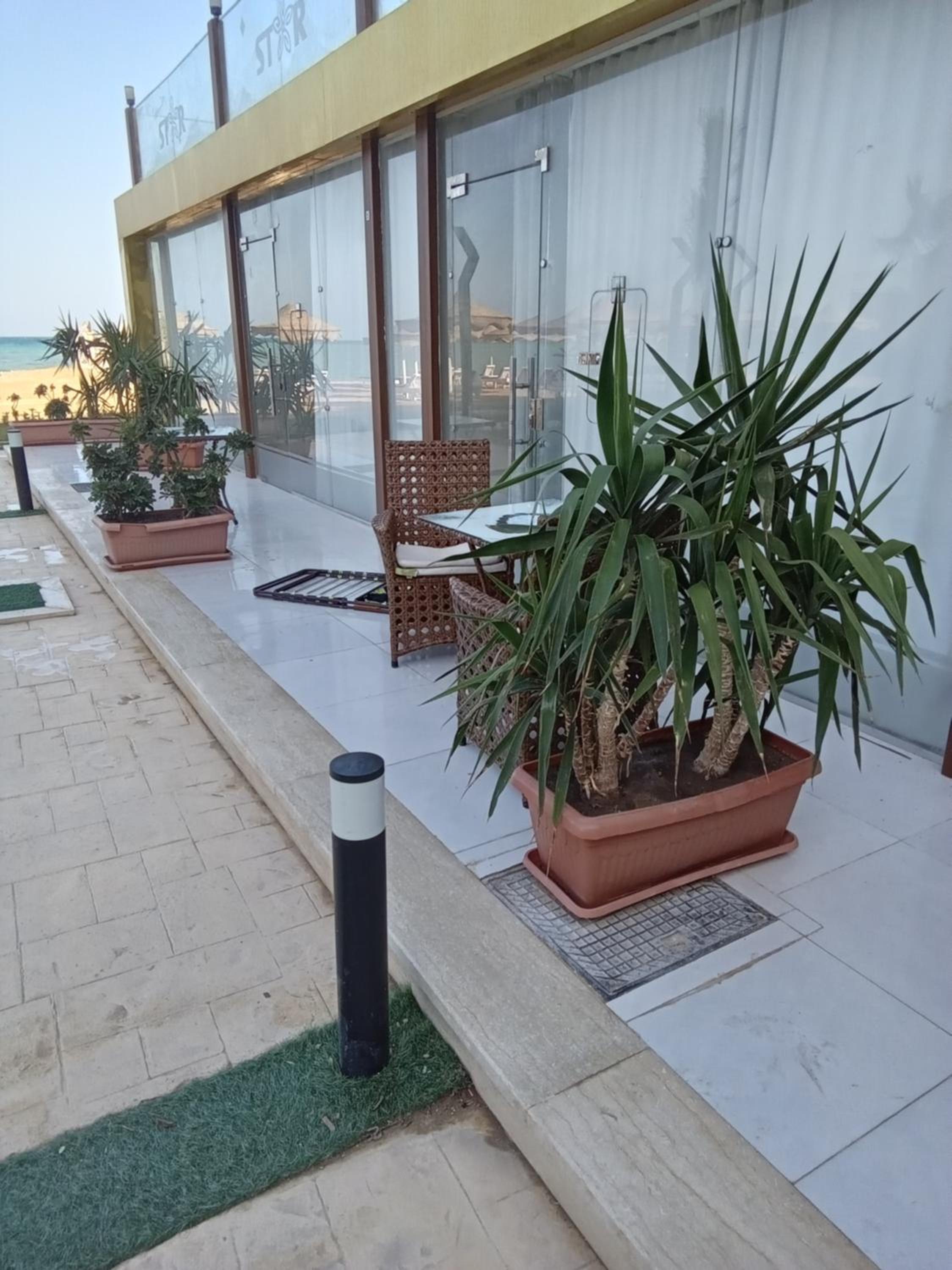 Casablanca star for families and couples only