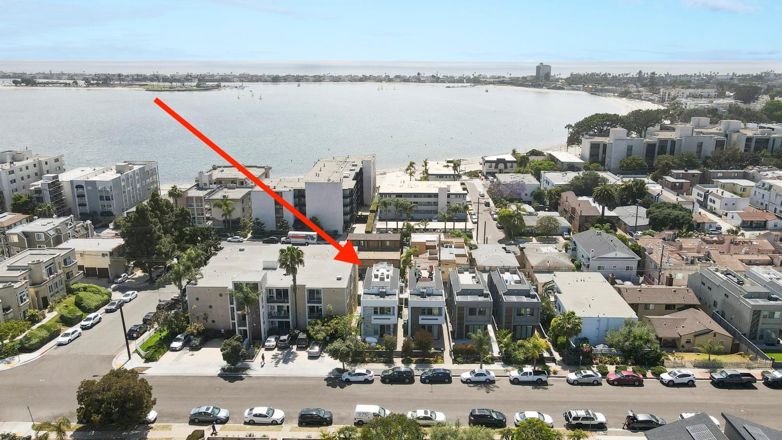 Haines Luxury Dream Home - Bay Views, Rooftop, Fire Pit & AC view 4