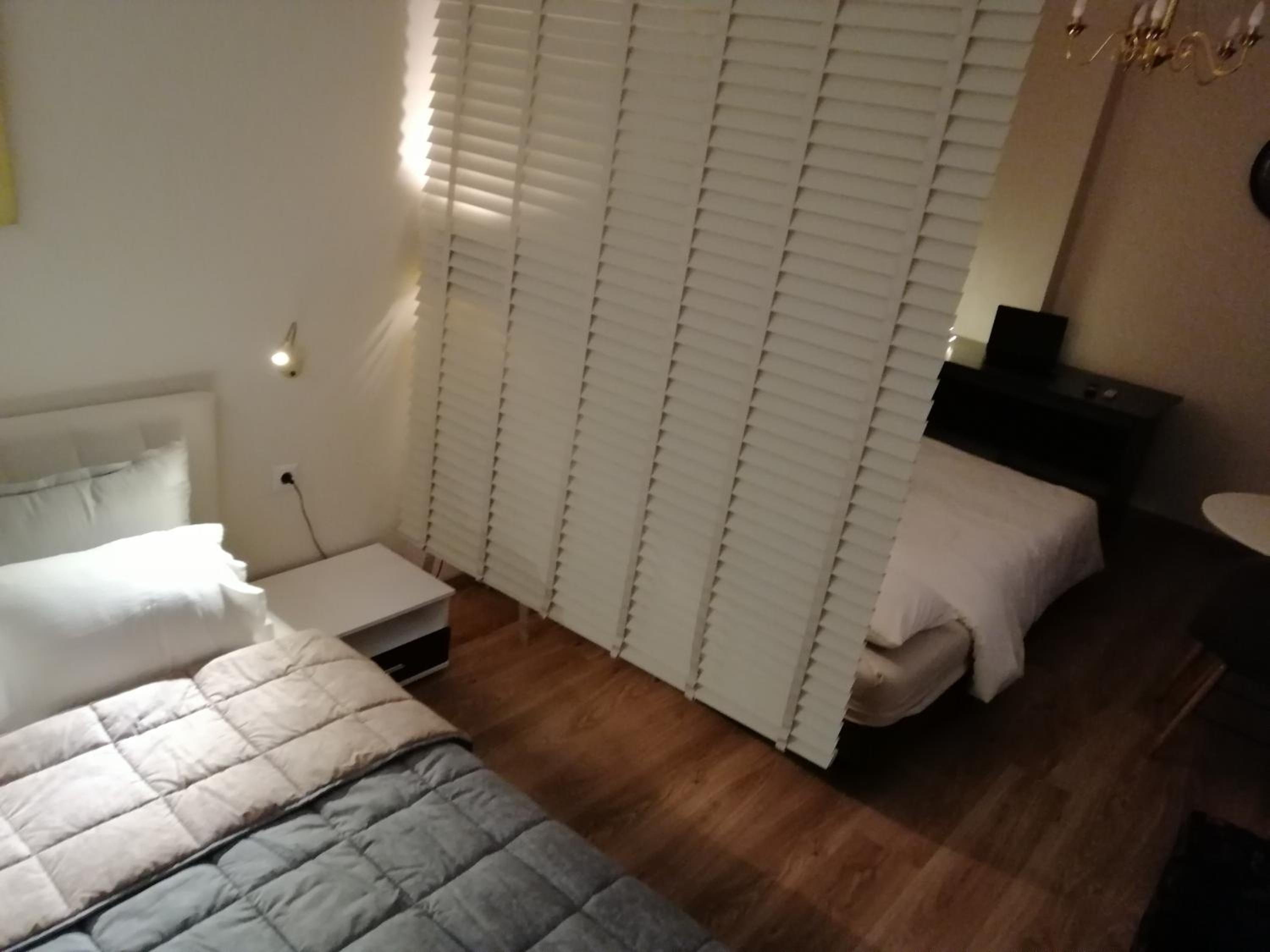 Central suite on Clock Square D1