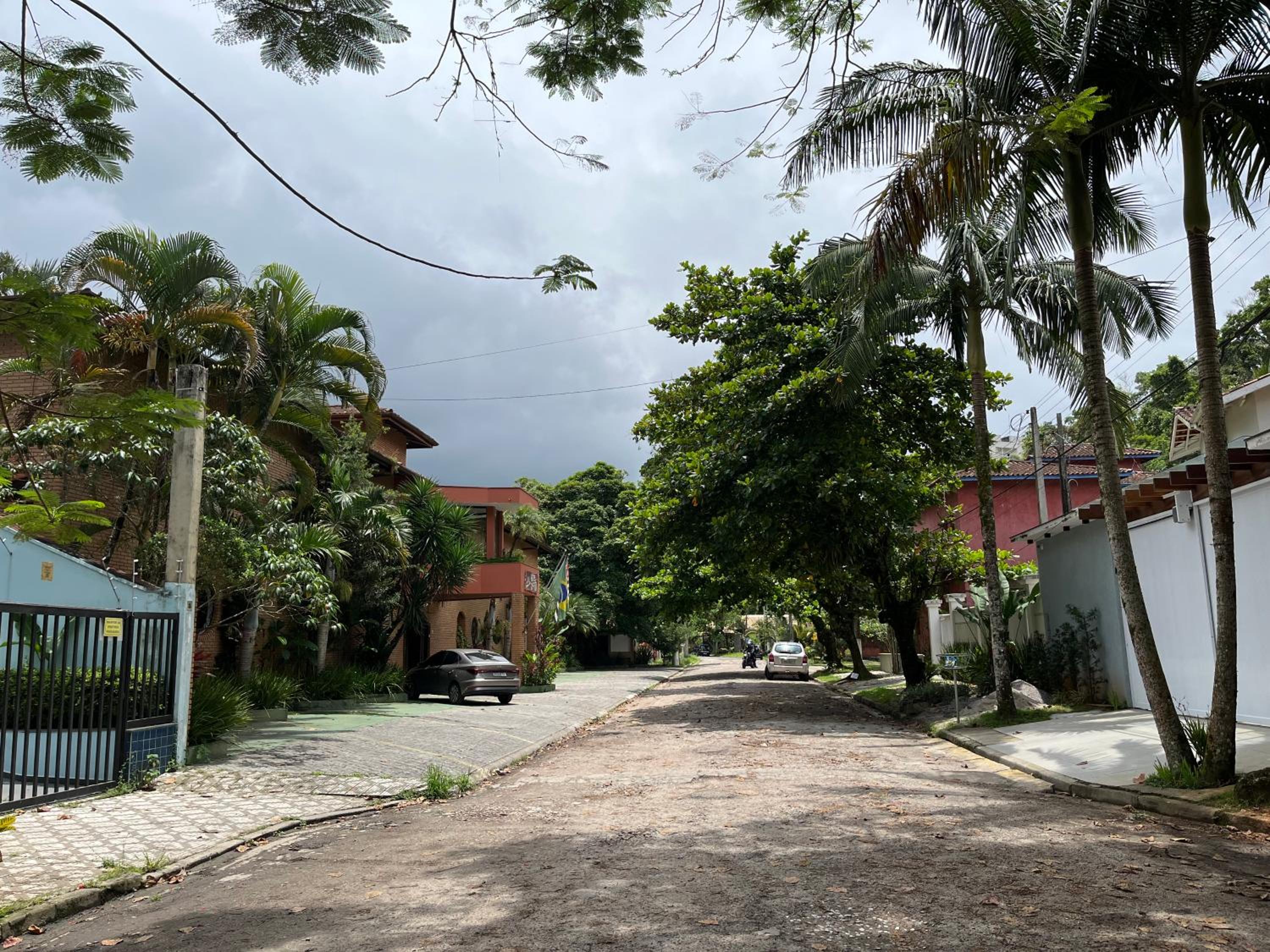 2 Dorms com ar split nos quartos, piscina, Wi-fi e 5min a pé da Praia do Itaguá