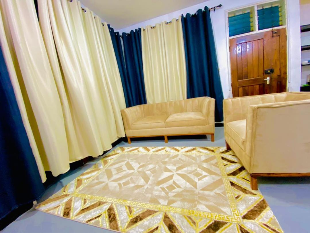 Drew Apartment Tanga