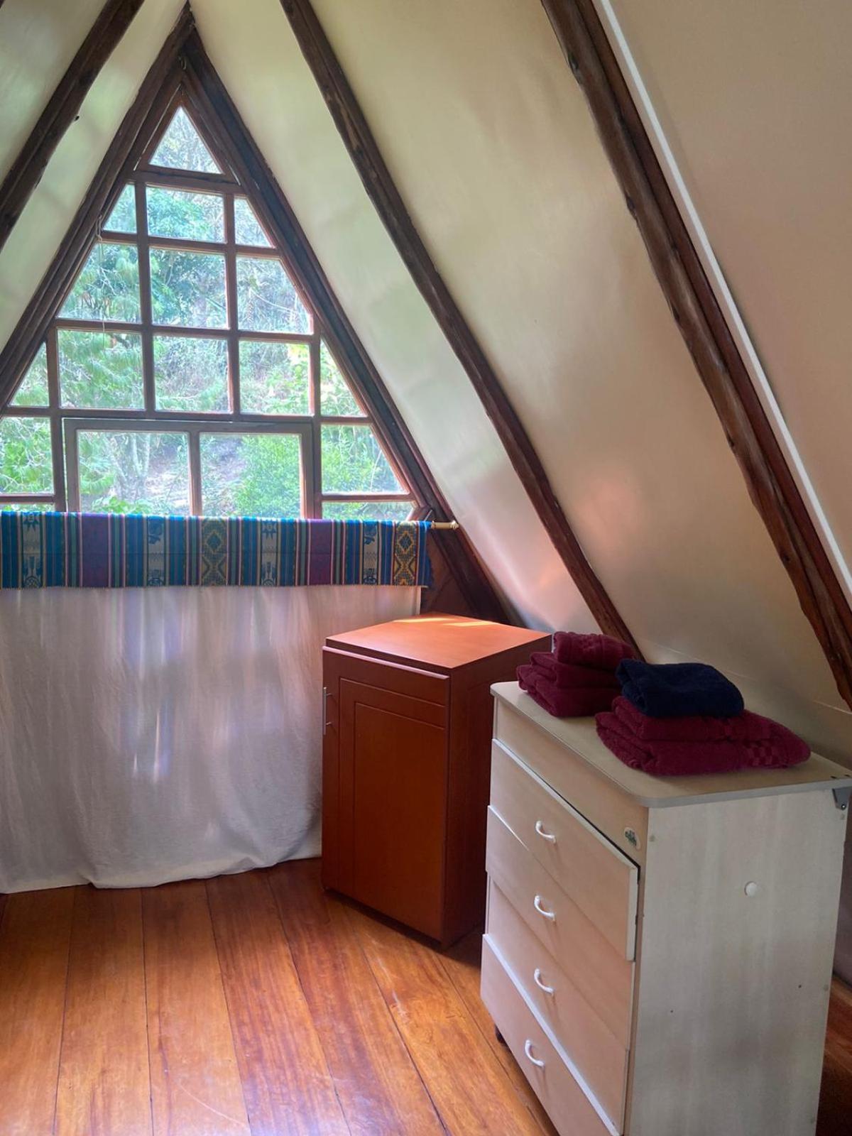 The lookout Hideaway cabin