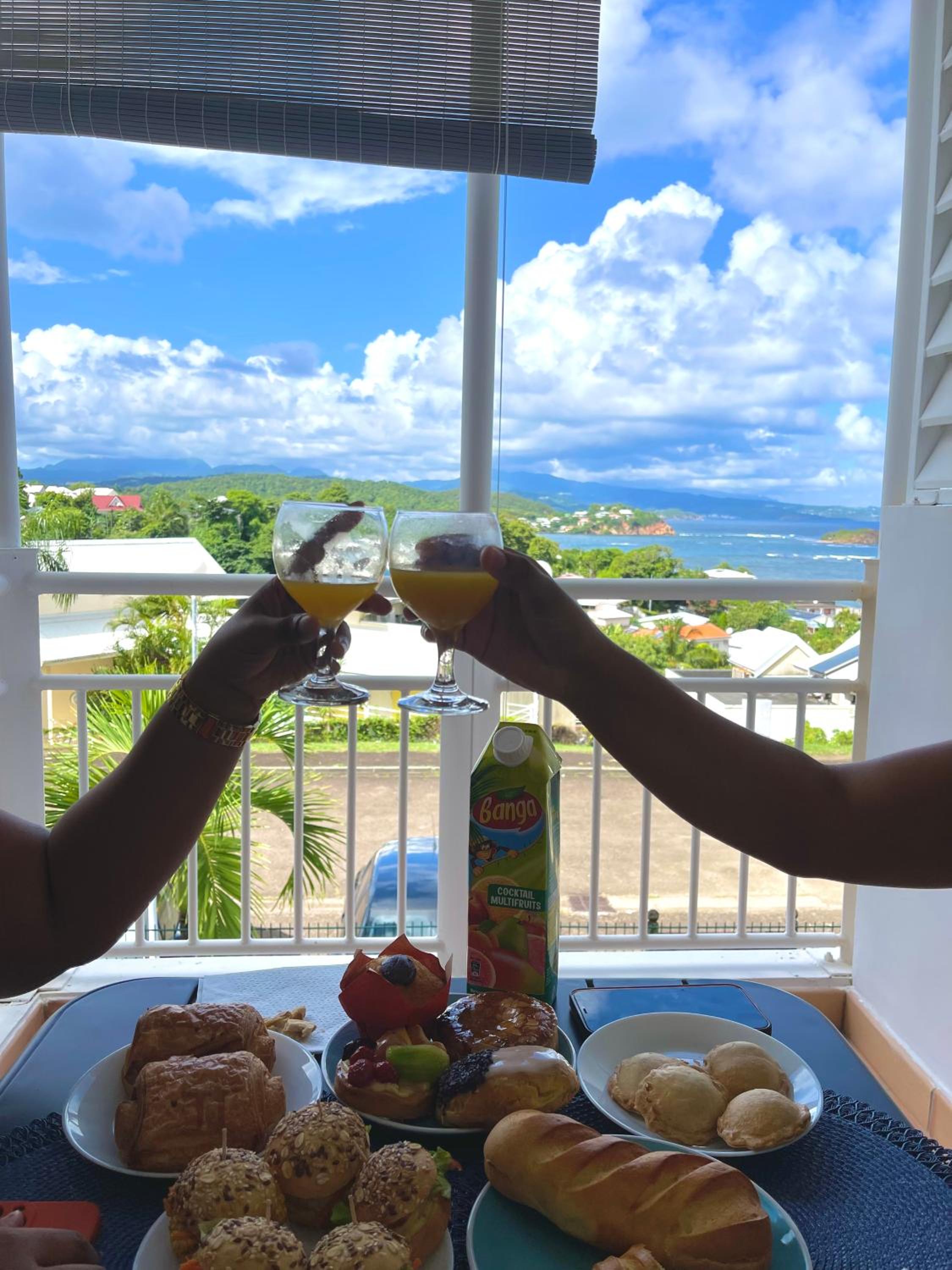 Appartement Vue mer à 2 minutes à pied des plages Tartane