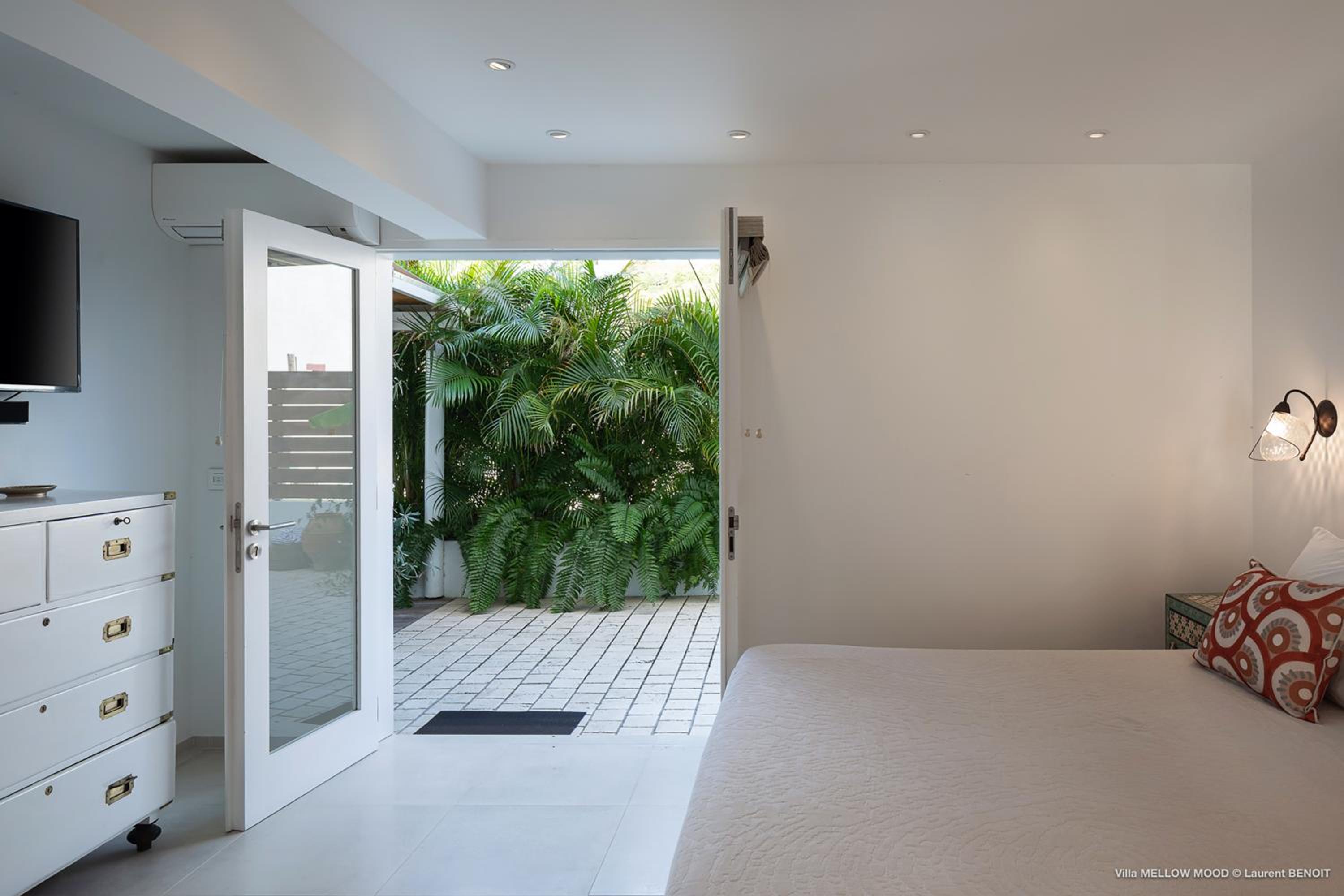 On the Beach , in Saint Barth... Mellow Mood Villa