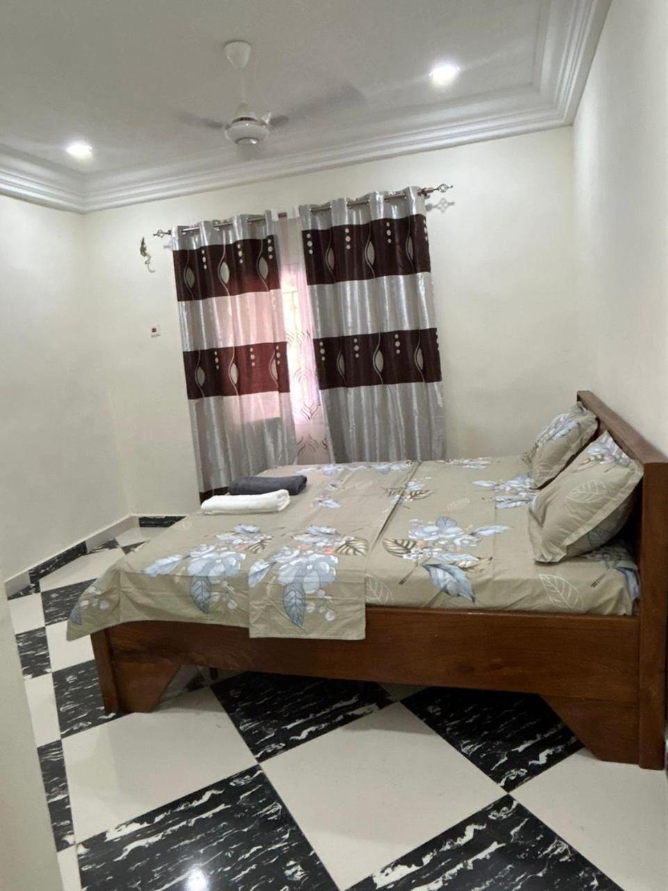 Yamzo's Apartments, photo 101