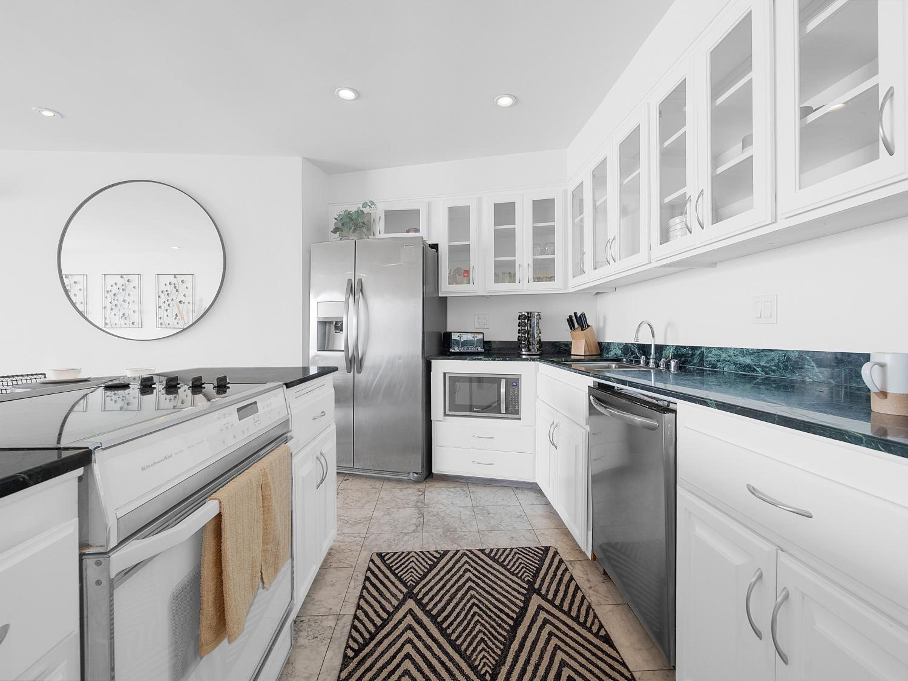 Sunset Cliffs Lookout - Ocean Front Luxury Condo view 2