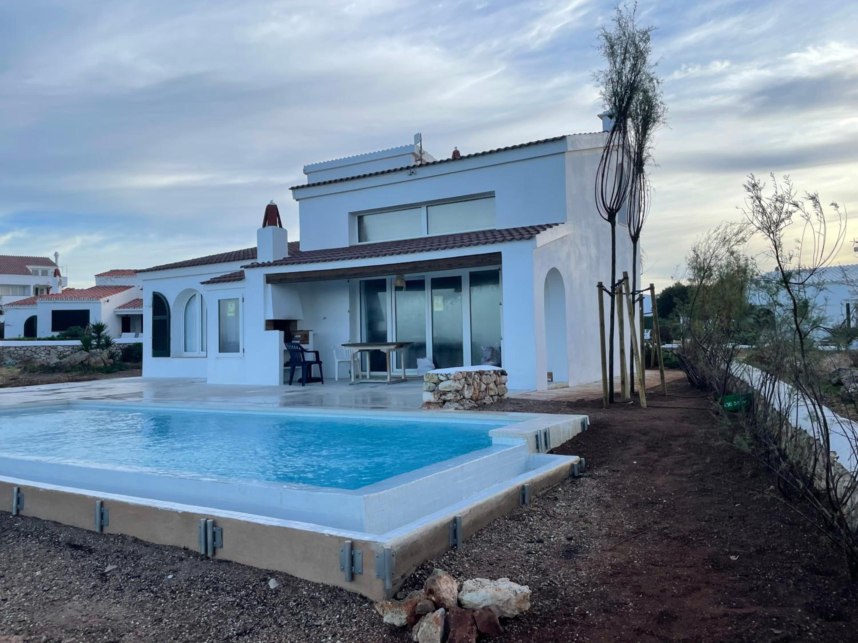 Binisamar Infinity Pool over the sea photo 3