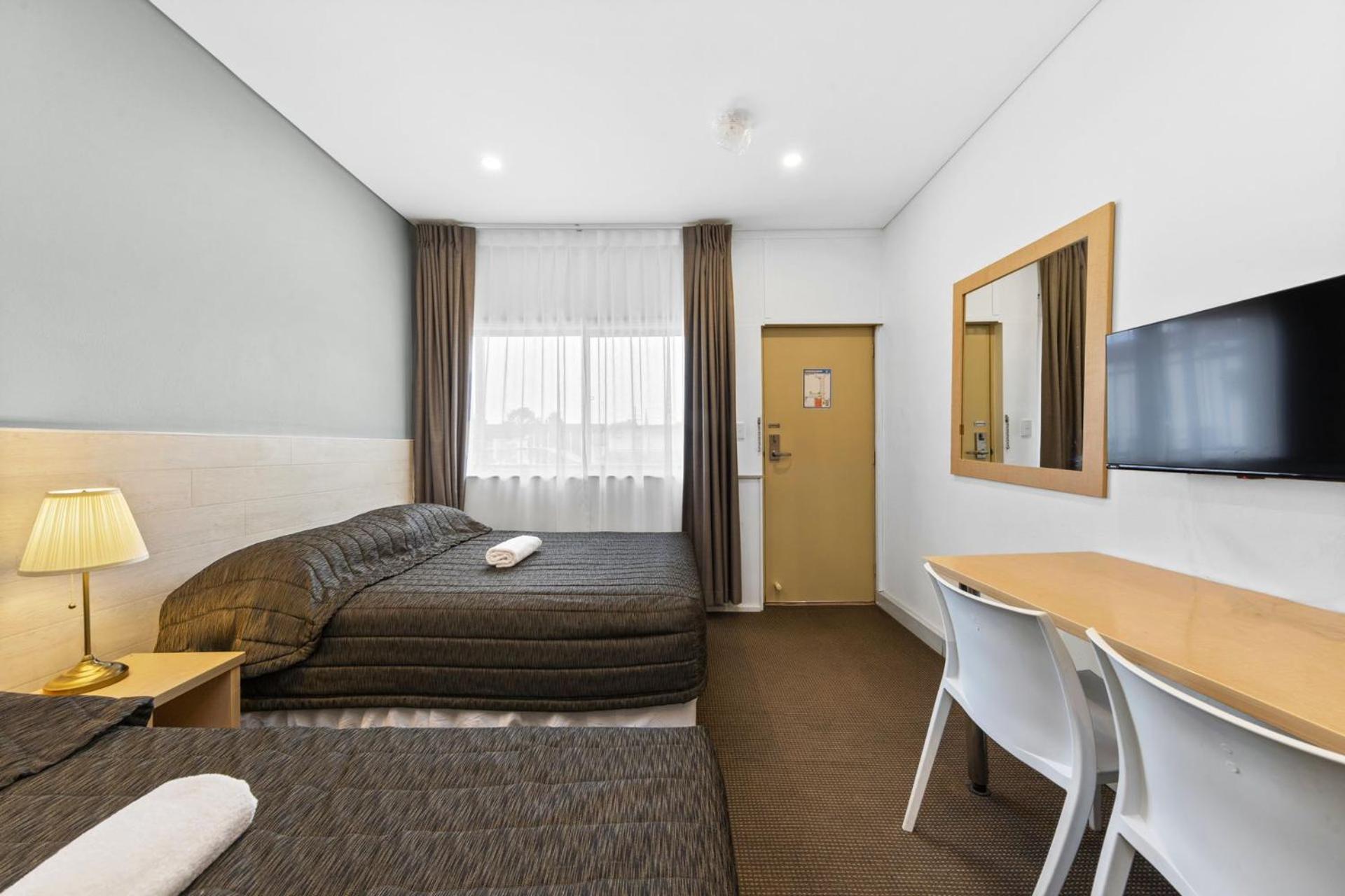 Westside Motor Inn