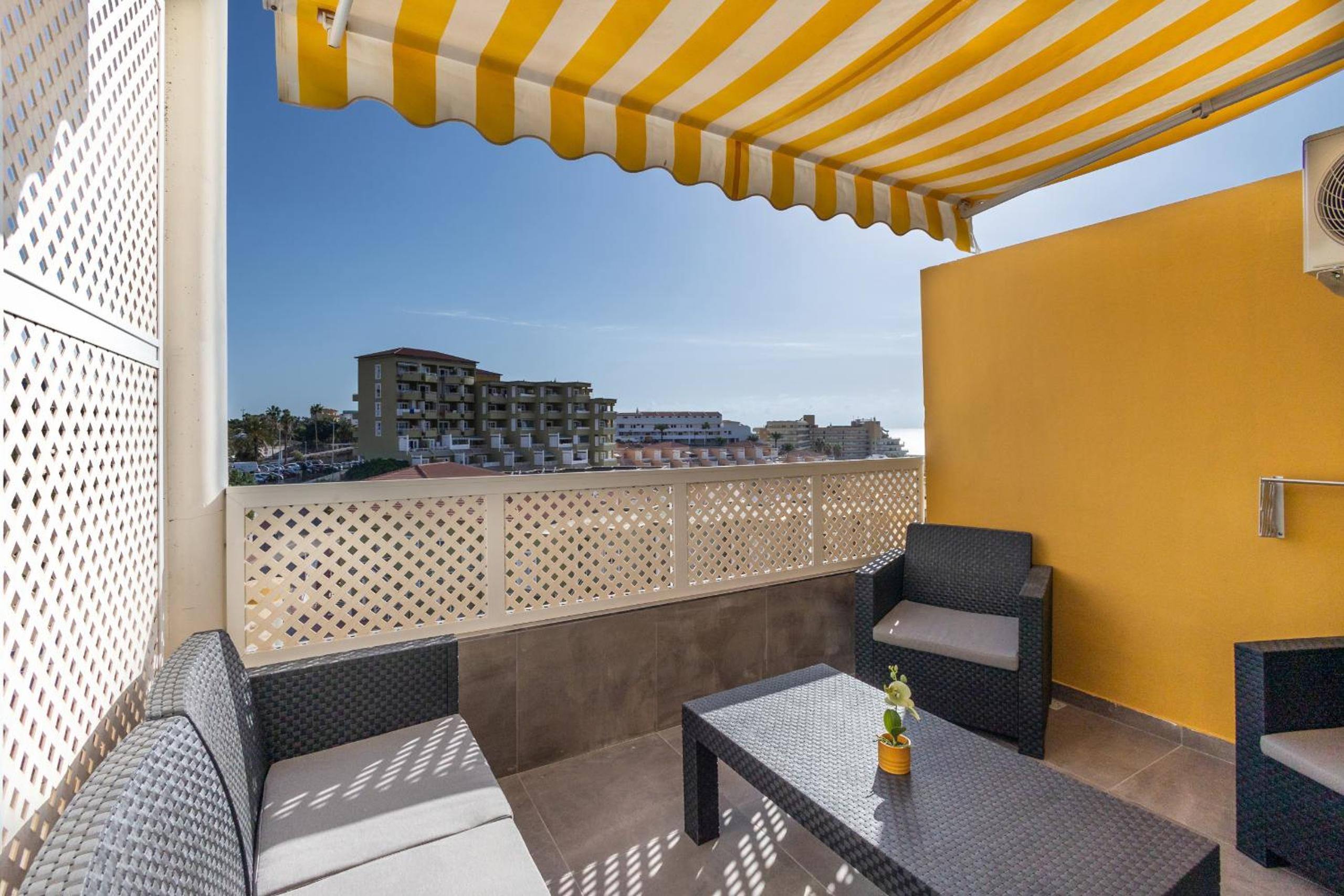 Golden Orlando Sunny Terrace Home by Love