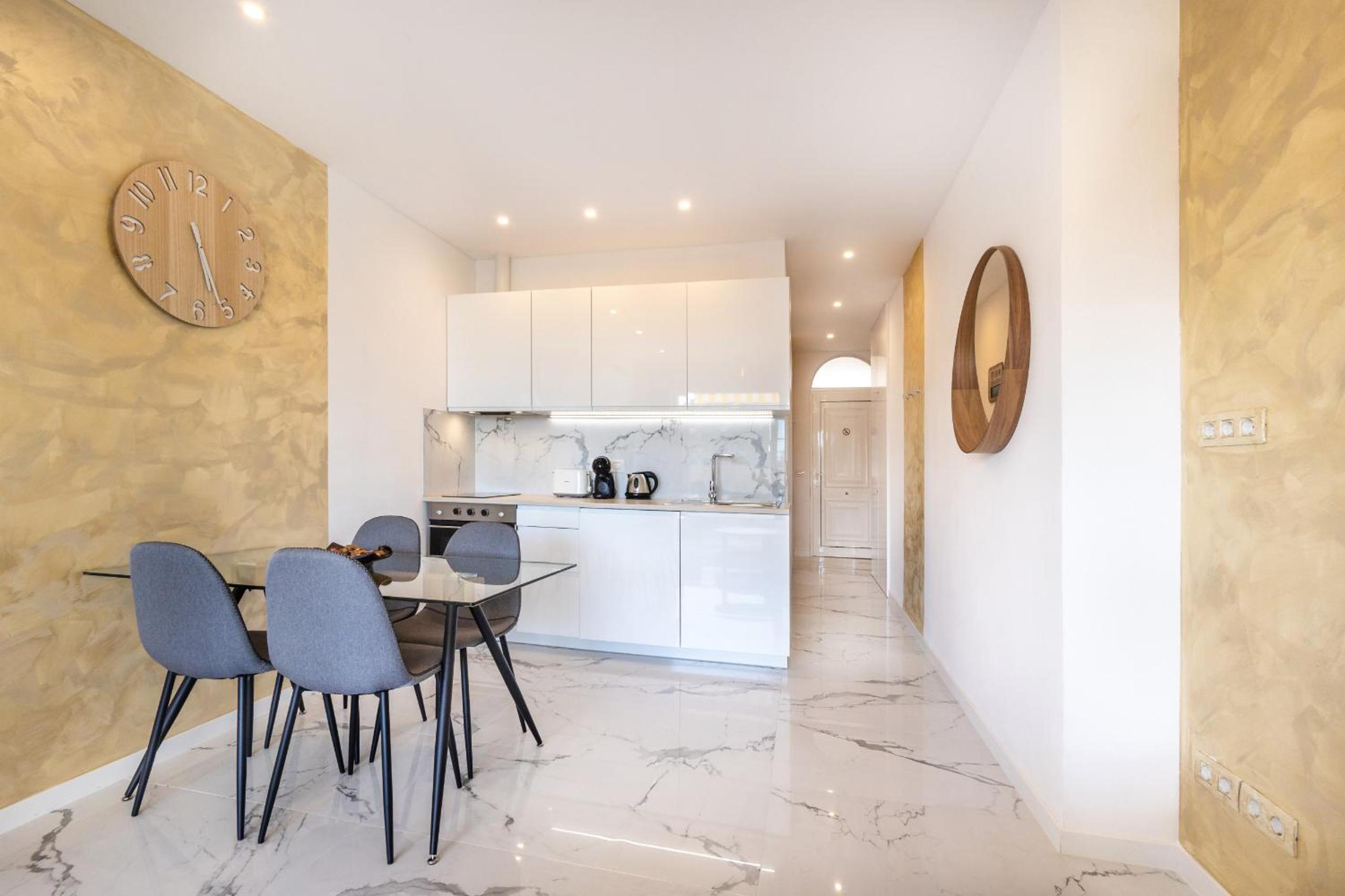 Golden Orlando Sunny Terrace Home by Love