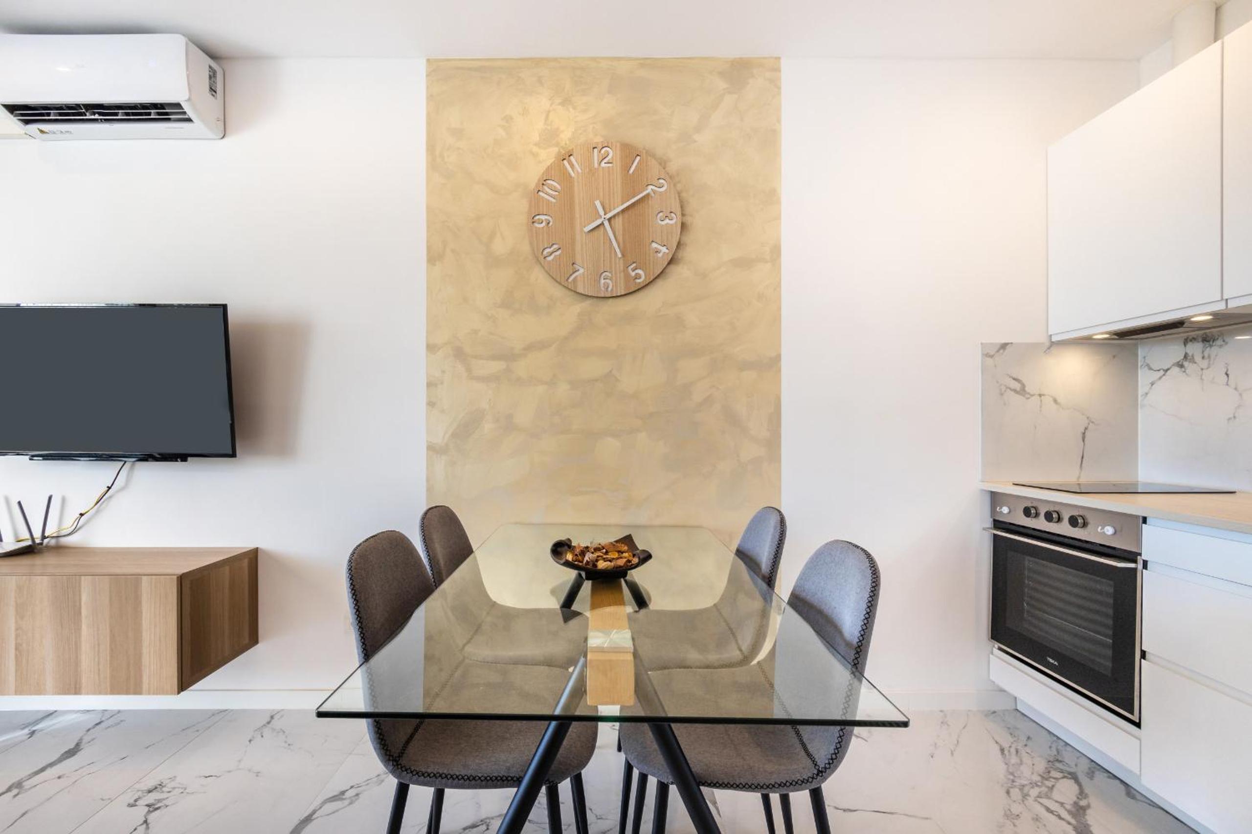 Golden Orlando Sunny Terrace Home by Love