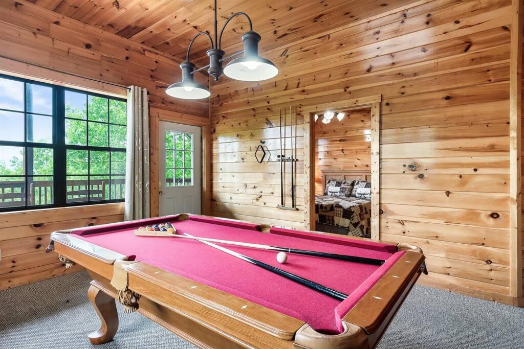 Take My Breath Away - Wow Fall Views, Hot Tub, Pool Table, Fish Ponds view 5