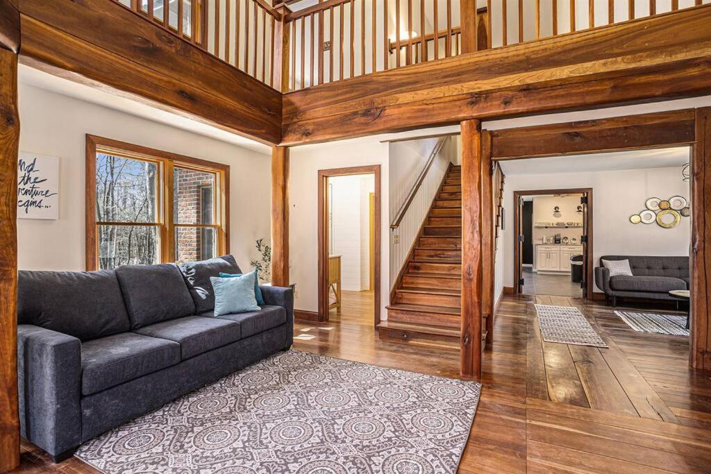 The Hopkins Hideaway - 40 Acres with trails, Arcades, Hot Tub, Fire Pit view 3