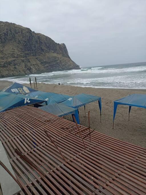 Hospedaje Rulos: Playa Yaya Las Salinas Chilca view 4
