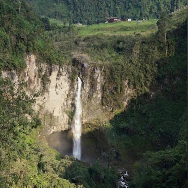 Hotel La Laguna Hostal - Image 1
